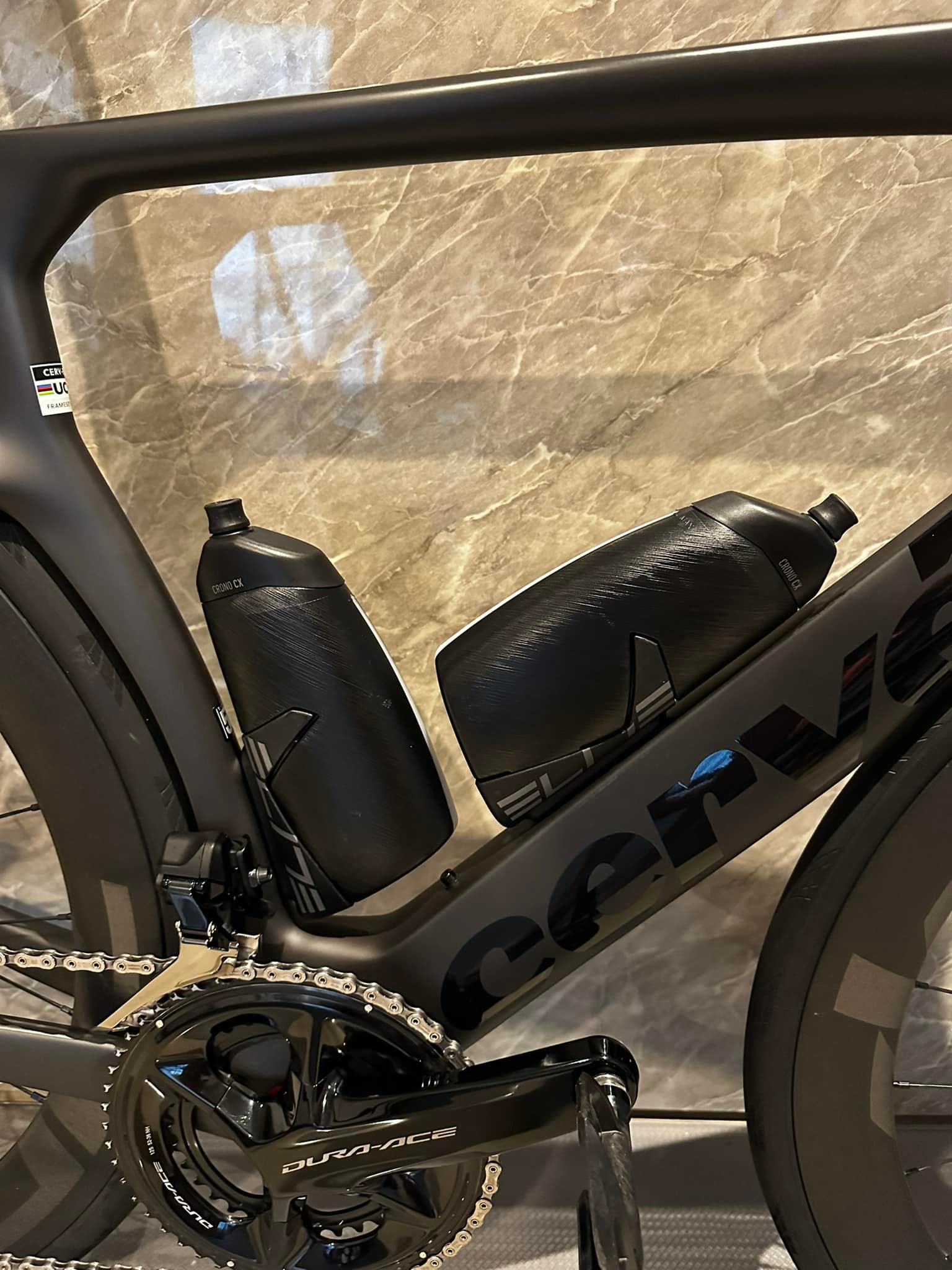 Is there anyone using the Cervelo Aero Bottle 500?