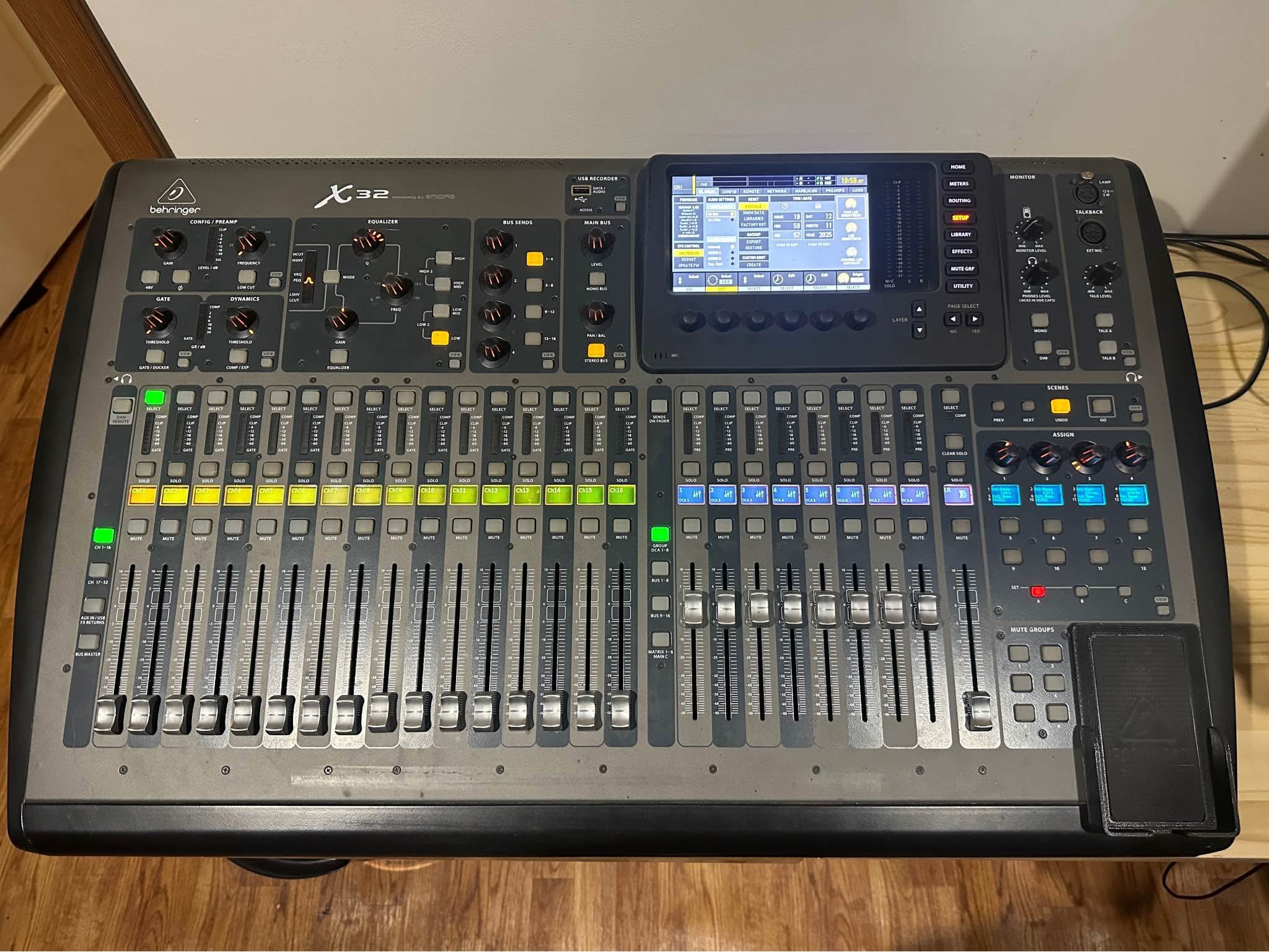 Behringer X32 Console & S32 Digital Snake with Gator ATA Rolling Tour ...
