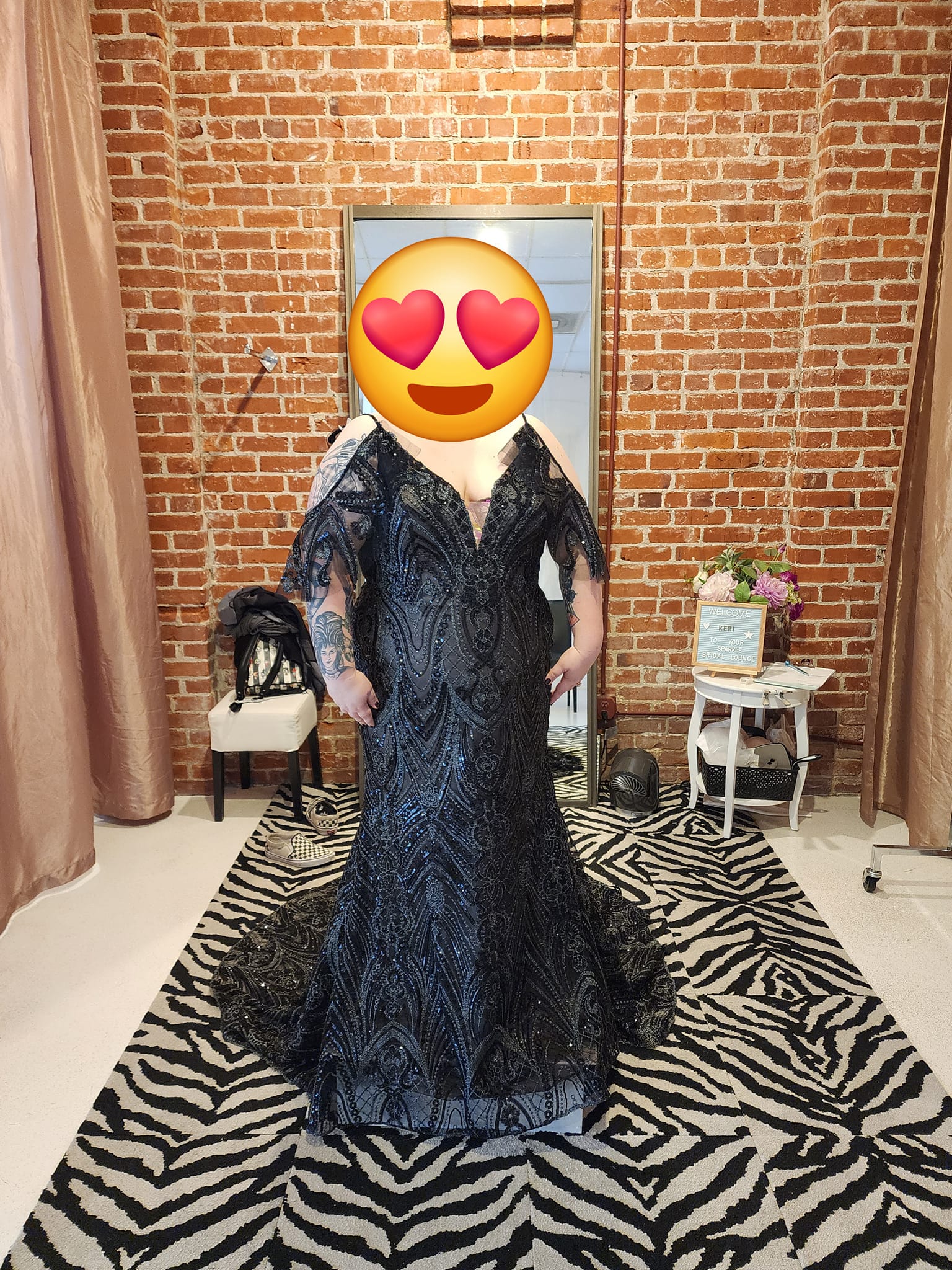 black wedding dress designers on instagram Beautiful with removable sleeves Introducing Venus, the perfect SIZE:FR 40 8000-9000 Galia lahav