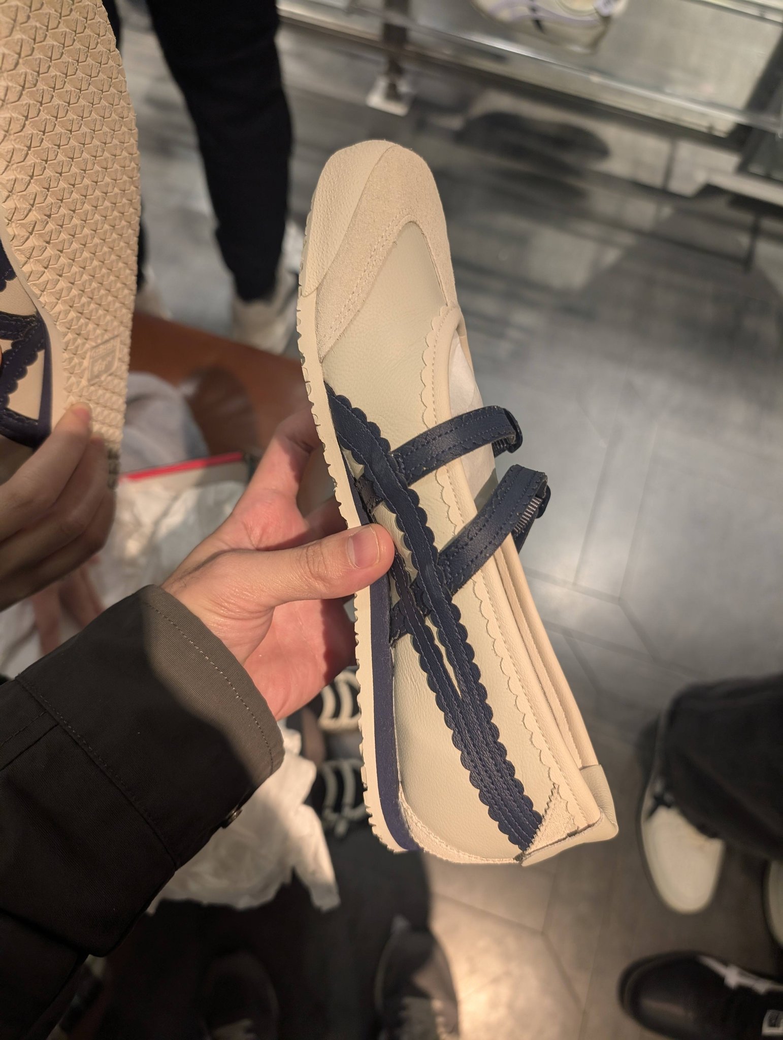 WOMENS ACTUAL Photos Posted NEW COLOR VARIANT Onitsuka Tiger 