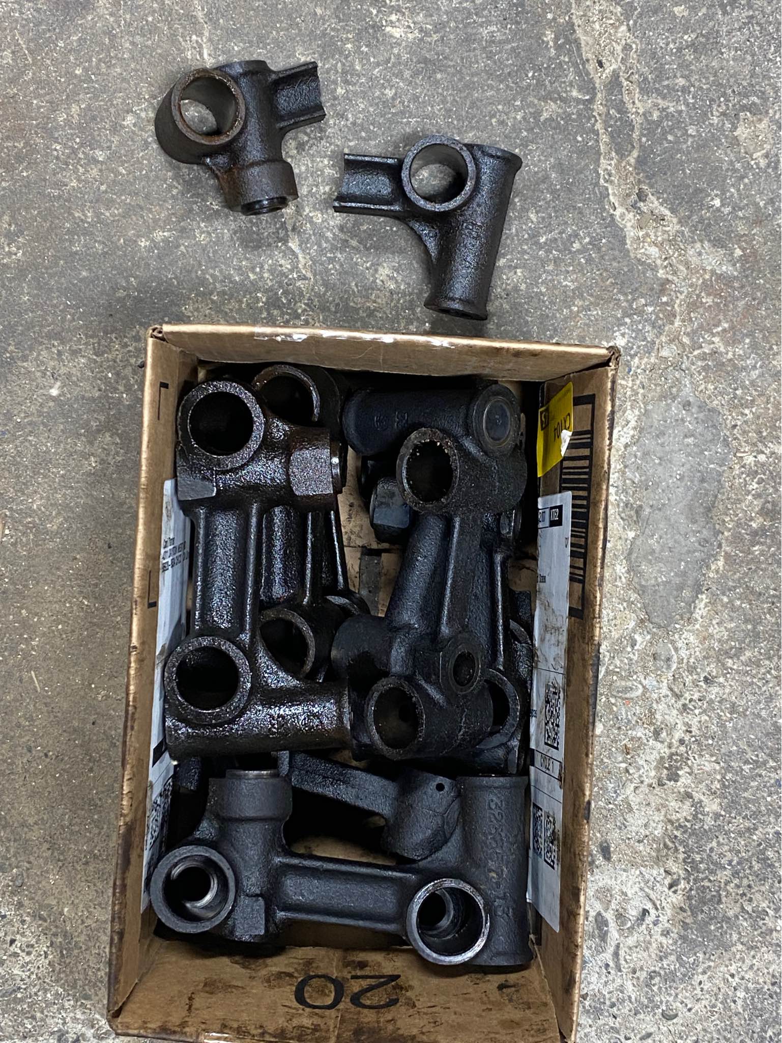 Chrysler Hemi Rocker Arms Shafts and Stands 331 354 392 - Car Engines ...