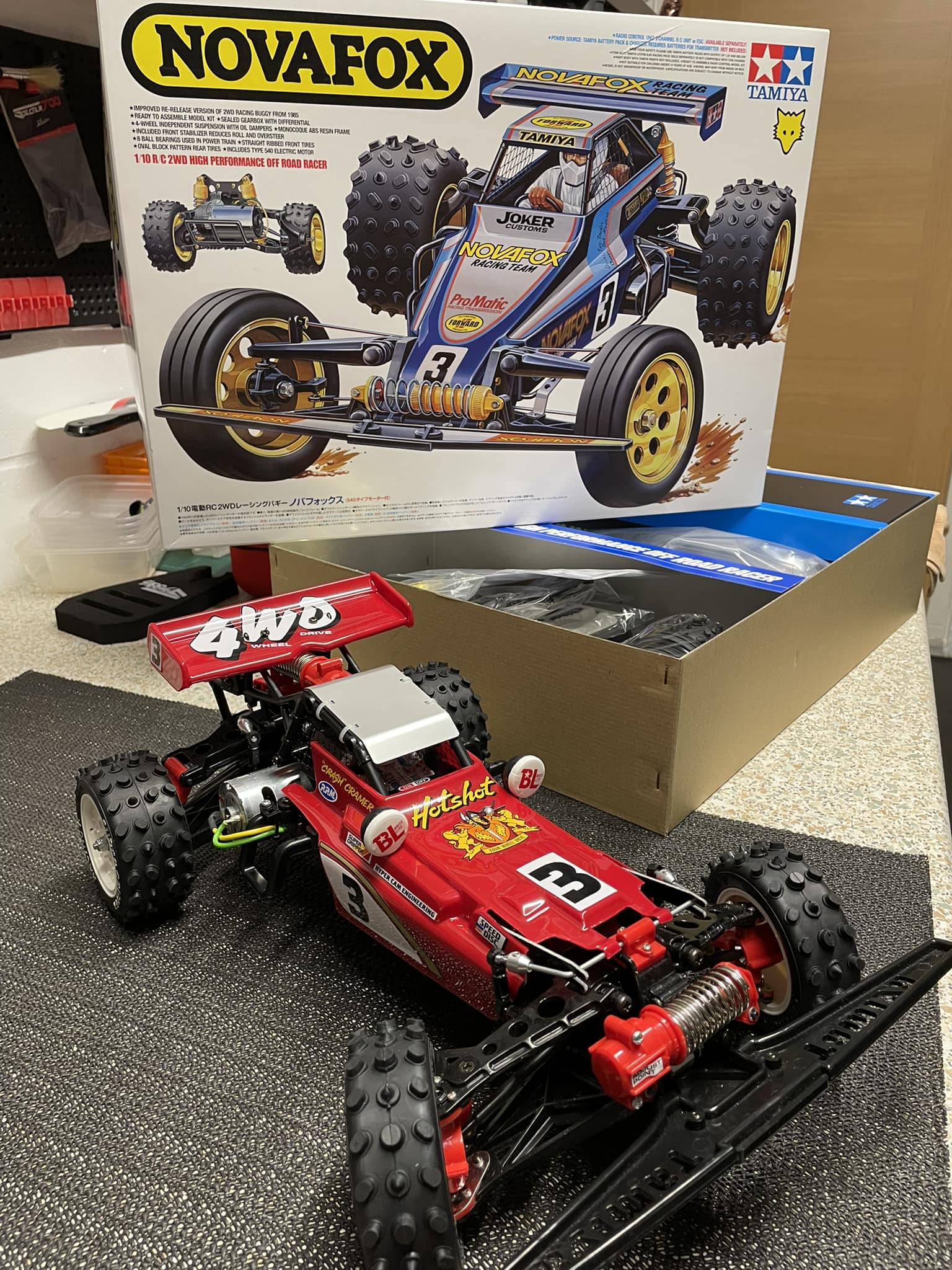 Tamiya Nova Fox in iridescent purple/green