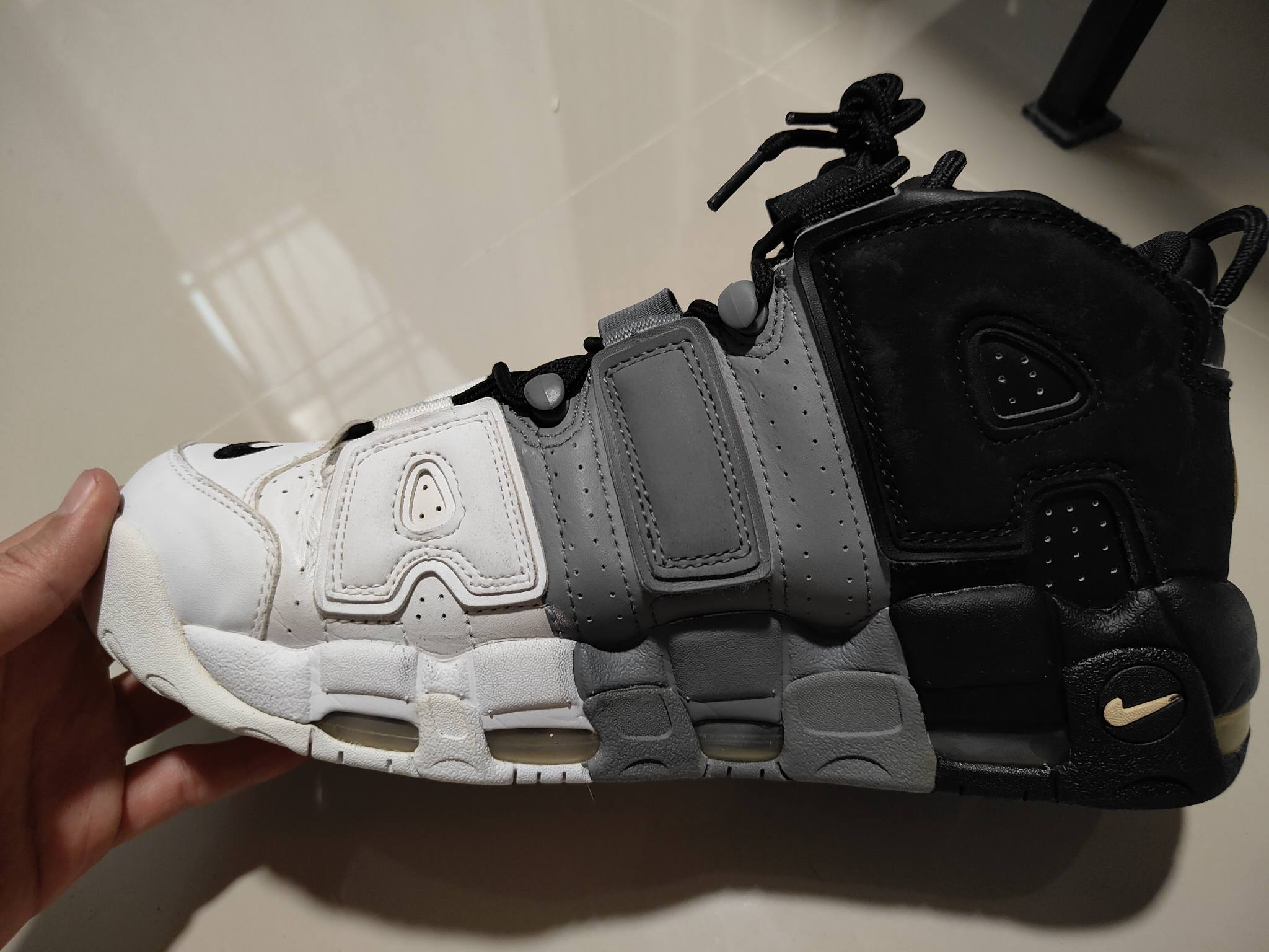 Nike air more uptempo color options