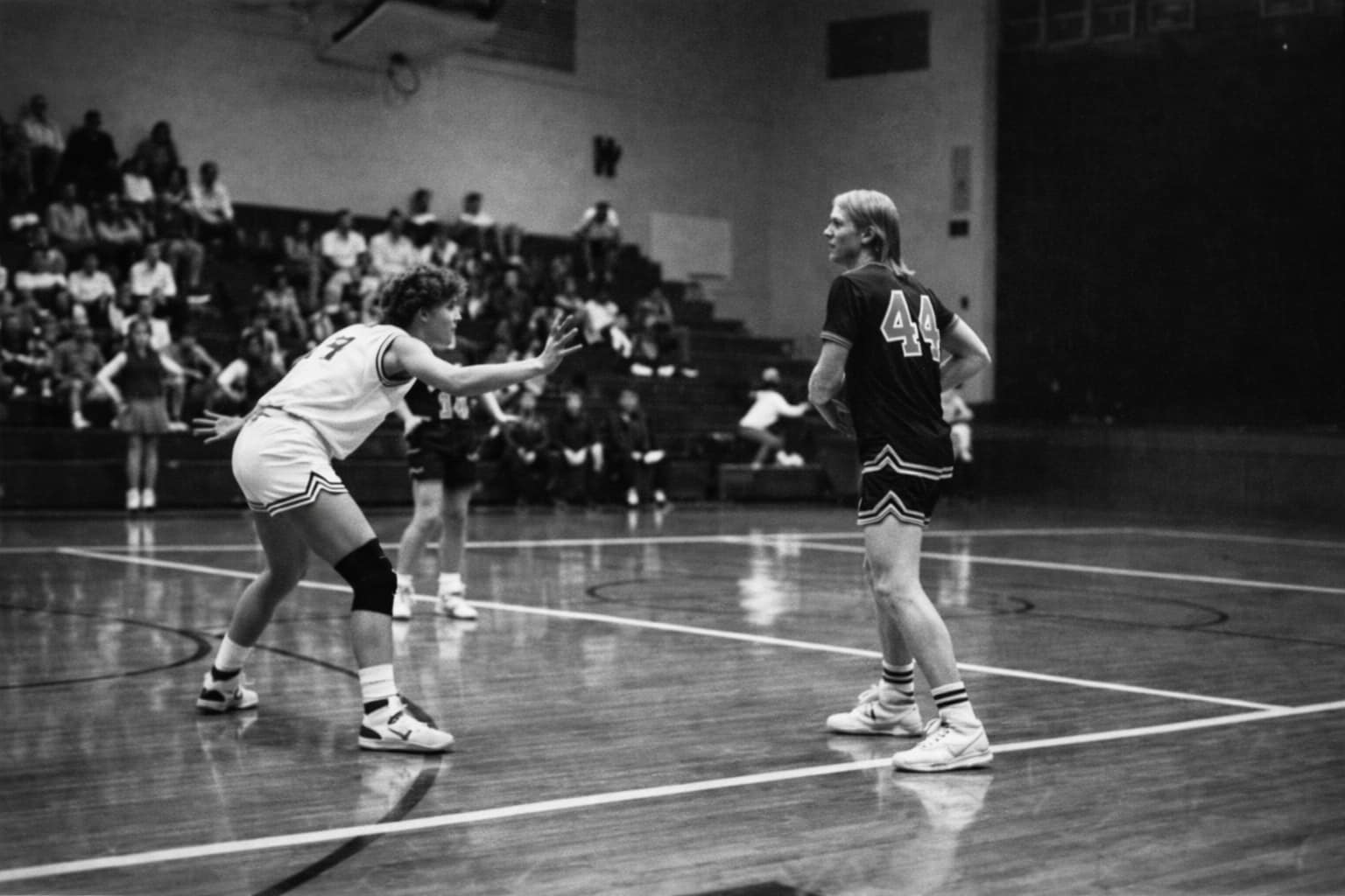 Texas basketball star inductee honors