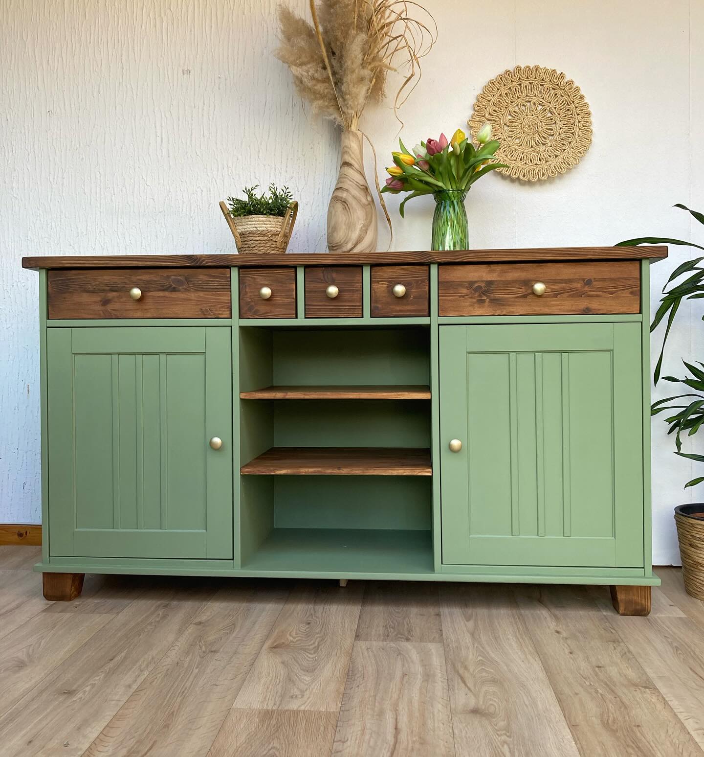 Ikea Kommode in grün 💚 von @fusionmineralpaint #fusionconservatory #fusionmineral #conservatory #kommode #diy #komoda#meble #upcycle #upcycleathome #upcycling #möbel #möbelrenovierung #vienna #kommode