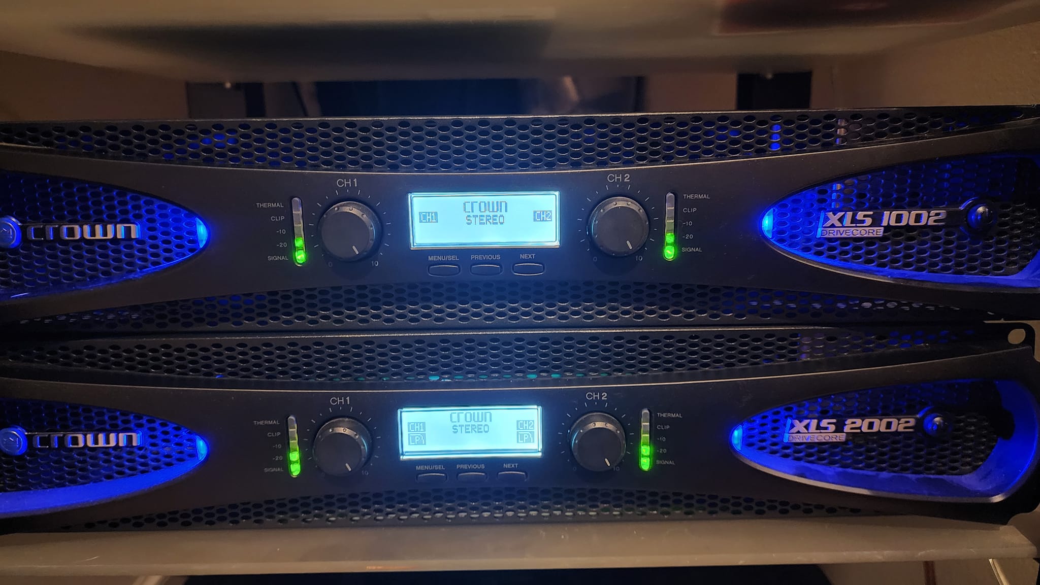 Crown XLS 1002 & Behringer nu3000dsp | ヤマダウェブコム