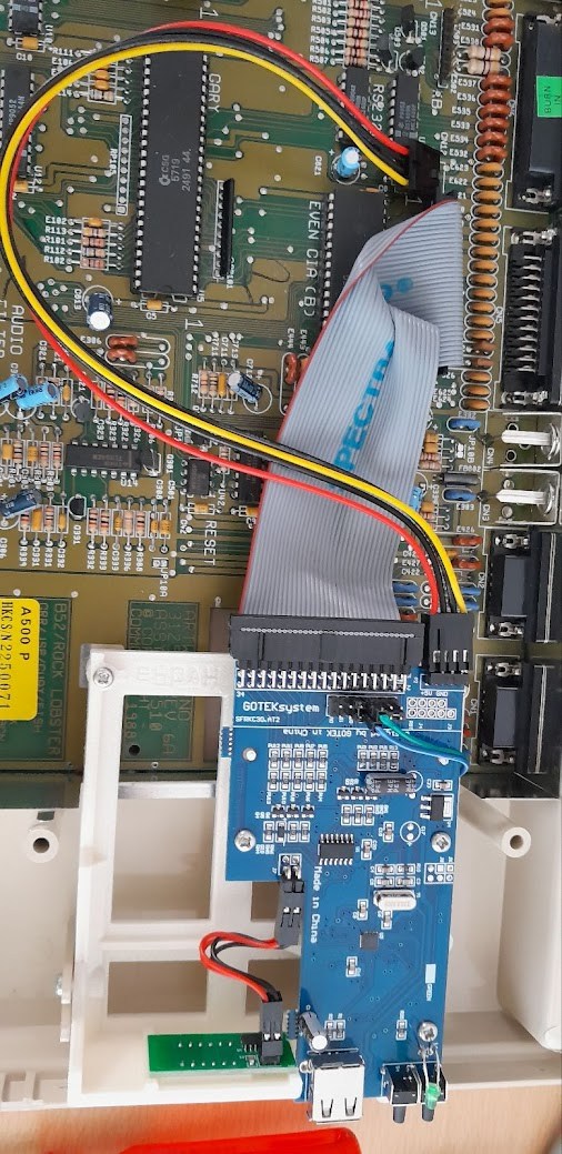 Hello Anyone knows how works the black gotek usb emulator and how
