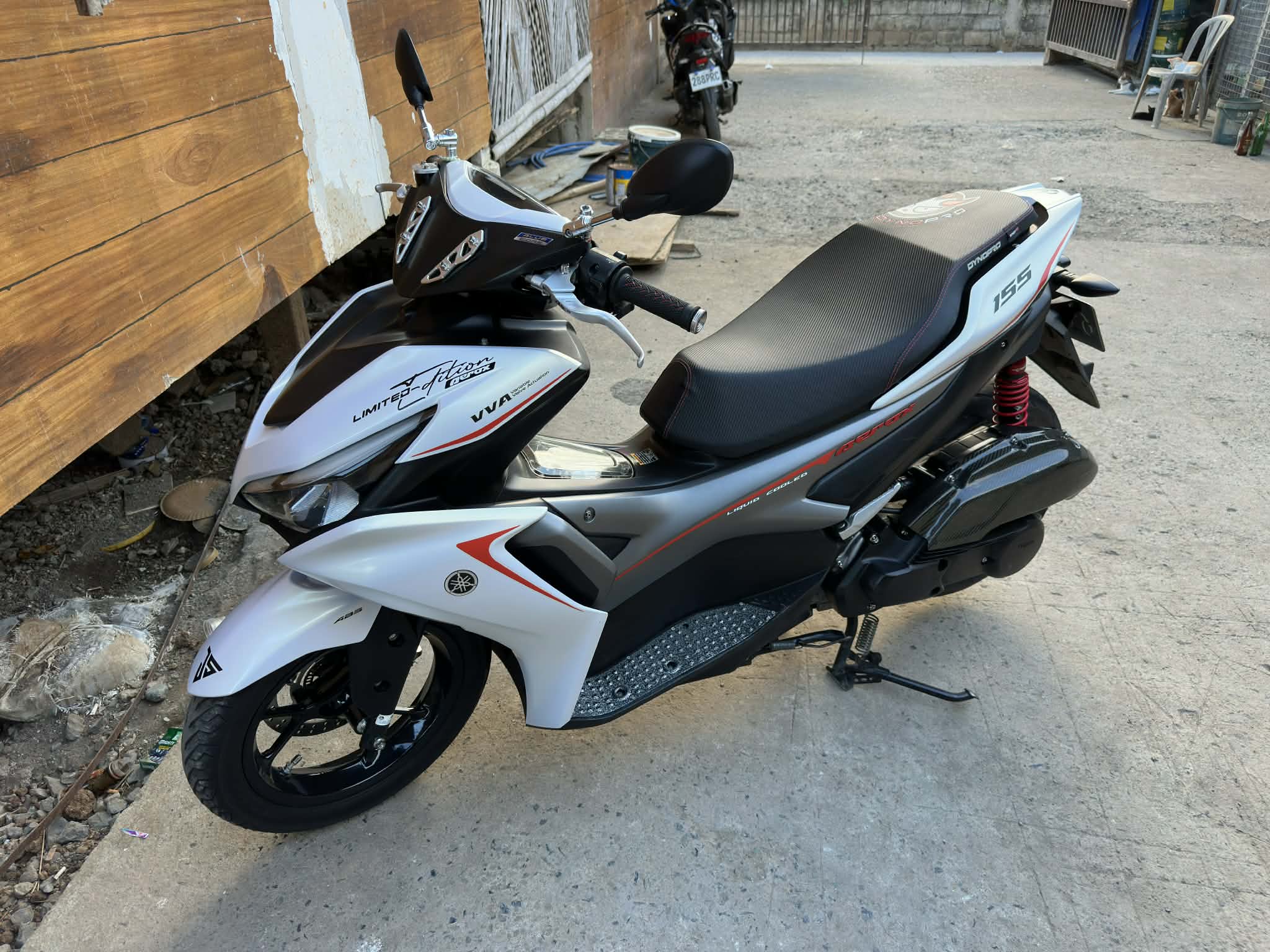 Selling 2024 zx4rr with upgrades