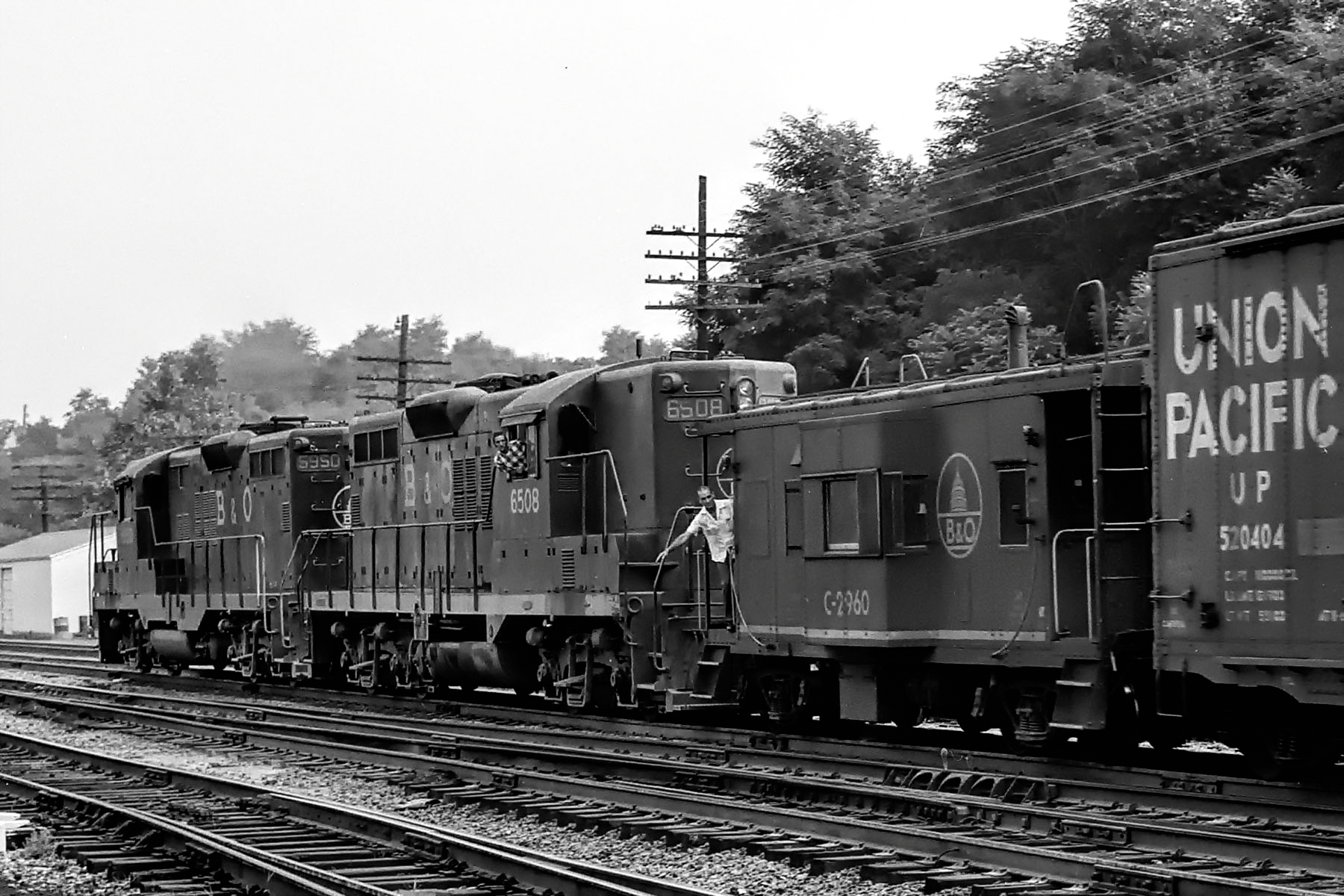 ボブ Olive L. Moore and A.E. Nettleton westbound at lift bridge, Oct