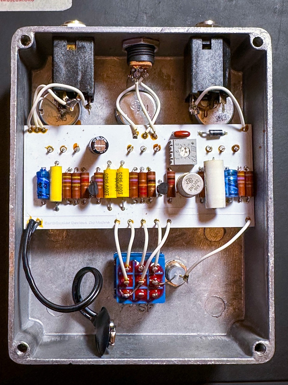 Rediscovery of Lost Earthquaker Devices Pedals, Zap Machine, Sound