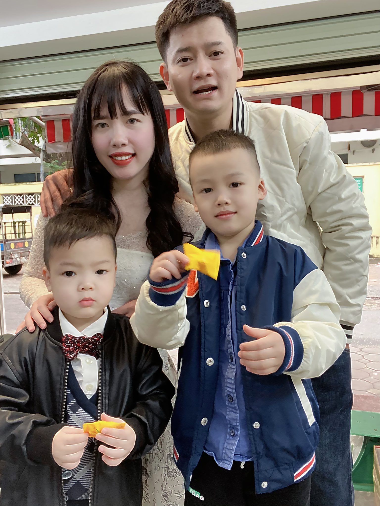 Hằng Bi - 🎀 𝐵𝑒𝓈𝓉 𝓈𝑒𝓁𝓁𝑒𝓇 🎀 của em. Ít đăng nhưng đơn đi... | Facebook
