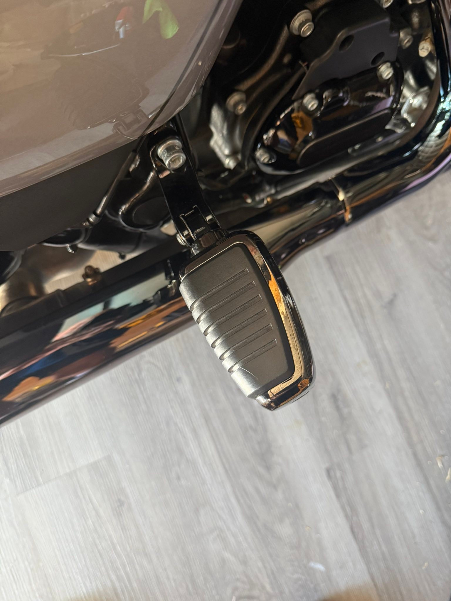 Kahuna Style Rider + Passenger Floorboards For Harley Street Glide CVO Touring 86-23 – Black CNC Aluminum
