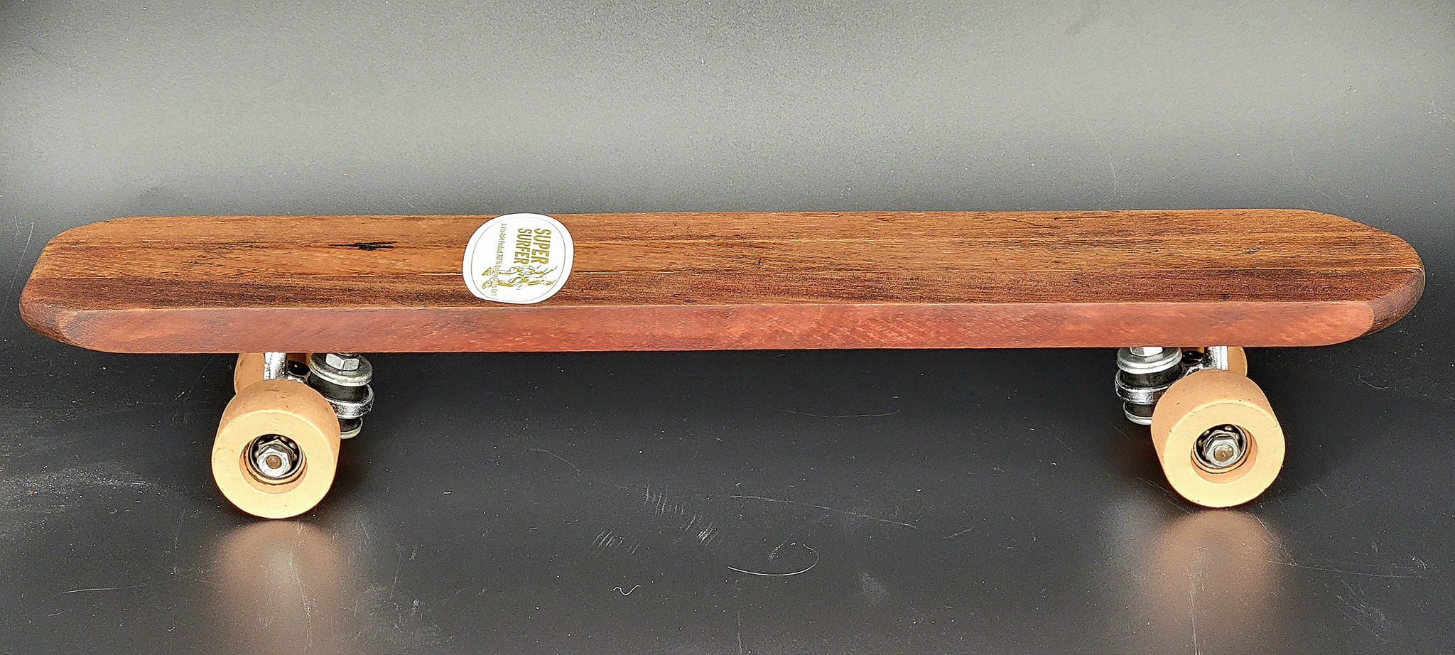 Restoring a vintage Super Surfer Big Banana skateboard
