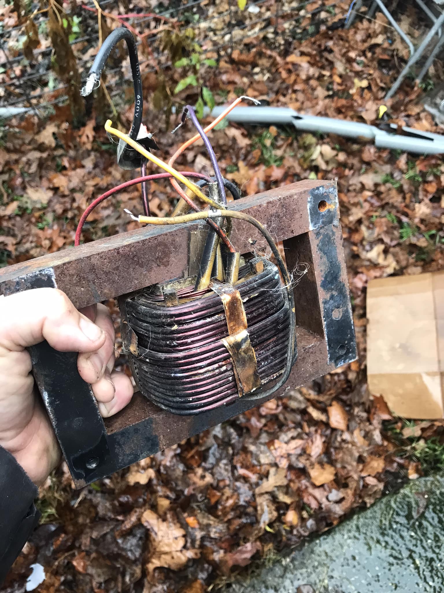 Salvaged battery charger ideas for repurposing vintage battery 