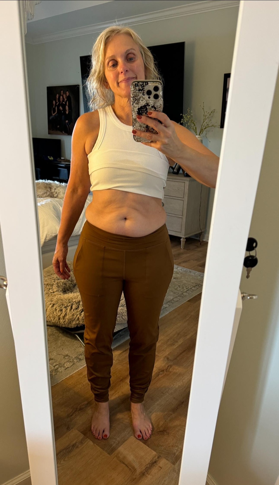 down to 97 pounds on cagrilintide I'm 37lbs since the beginning of the year, actually since around March 1st. I take Tirzepatide, Tesamorelin, and TRT. No shame whatsoever, I feel better than I have in 10 plus Rejuvenation. Recovery. Radiance. This lab use only Available Options:30 mL