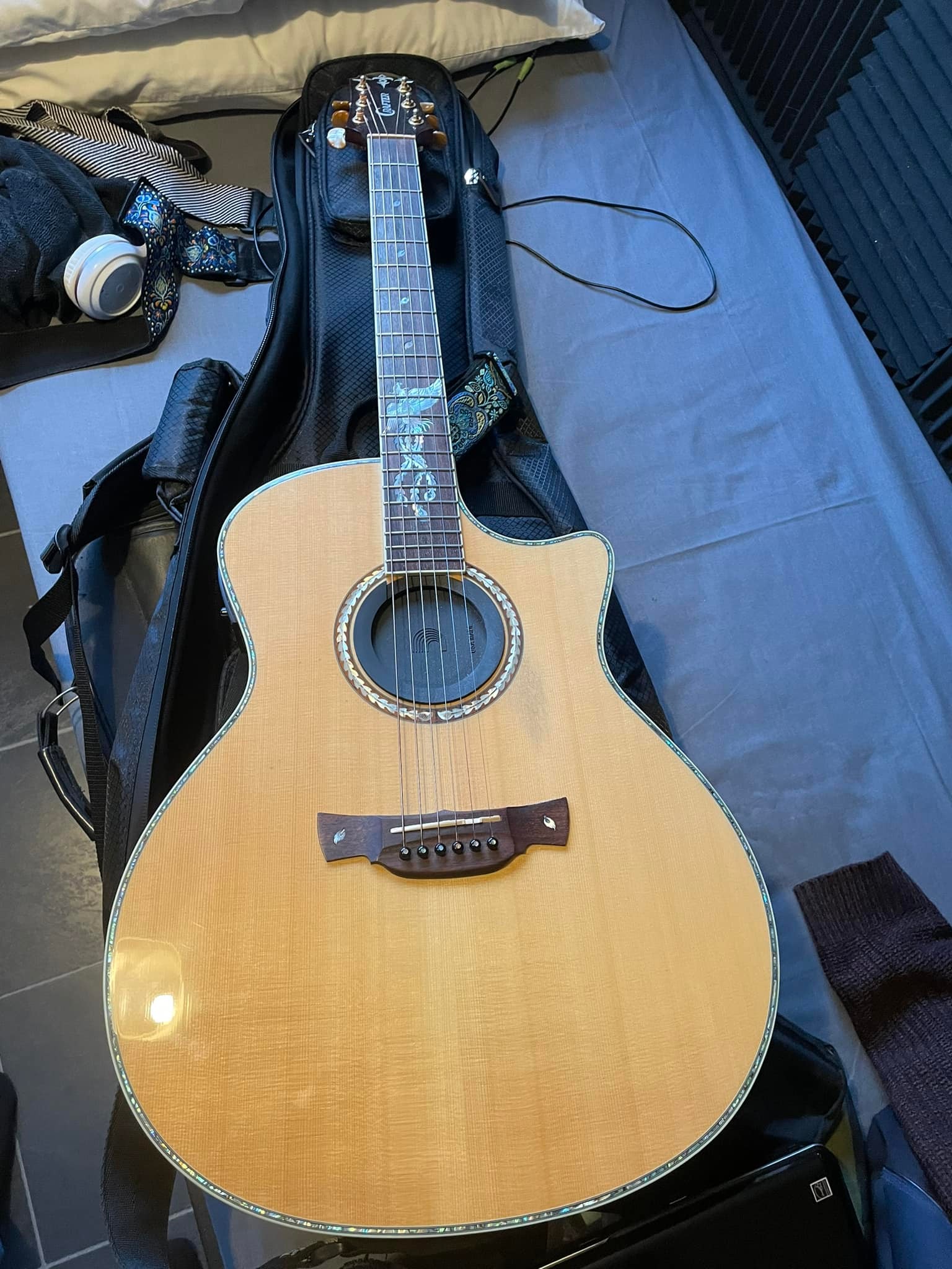 Here are my guitars. Crafter 34th anniversary. Gibson J45 & Ibanez