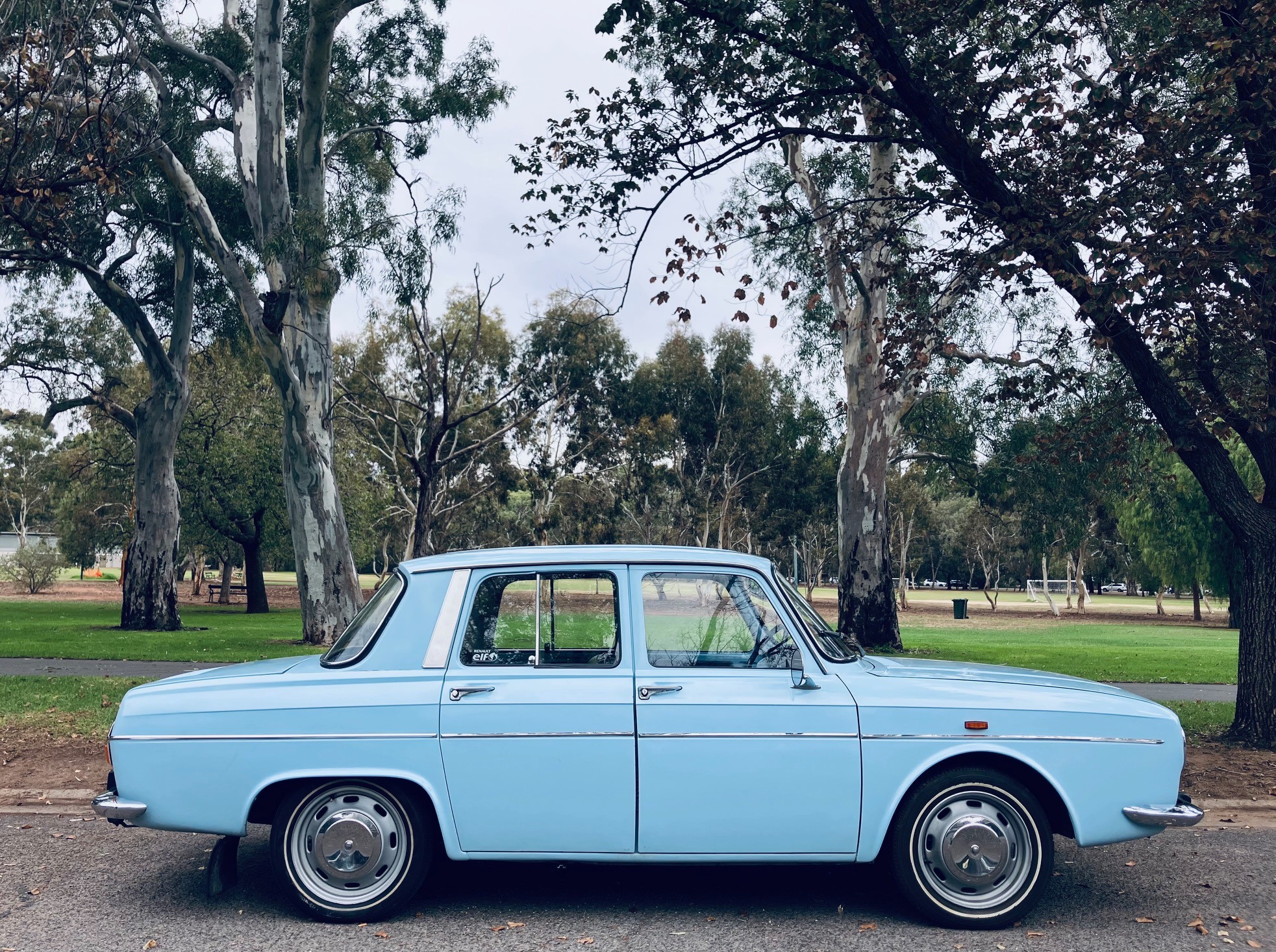 1969 Renault R10 at Jeffreys Bay car show