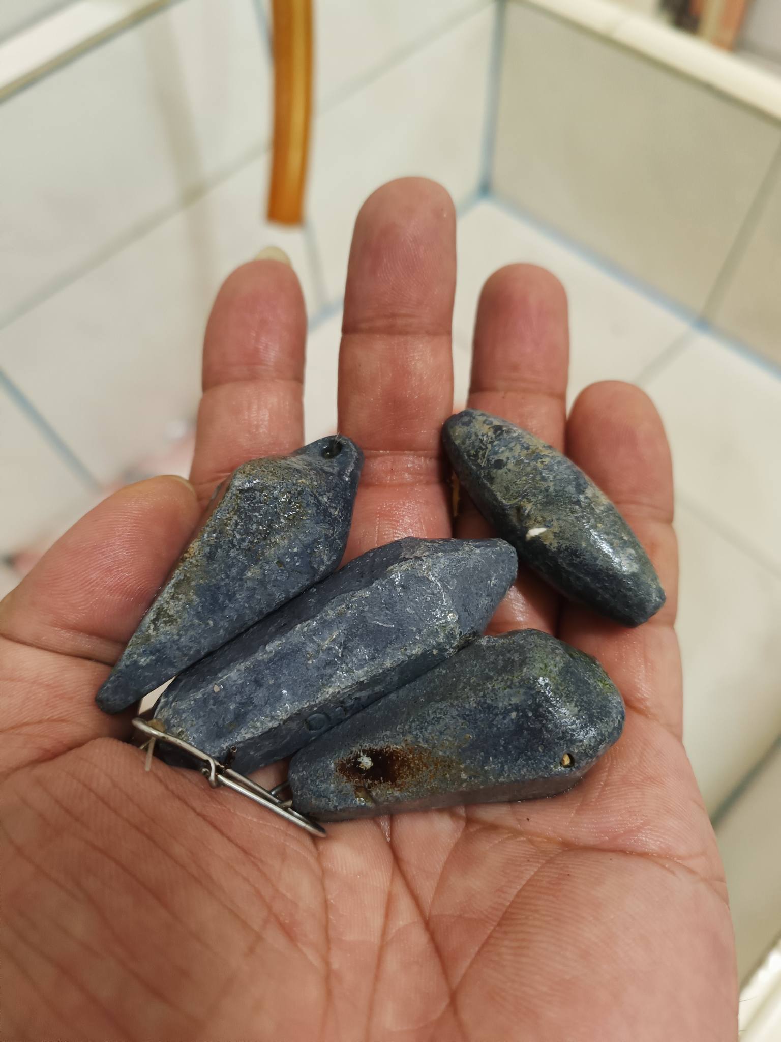 上次海寶撿到的西海岸玉石成品出爐，有金芒、有虎斑，都是西海岸的不敗