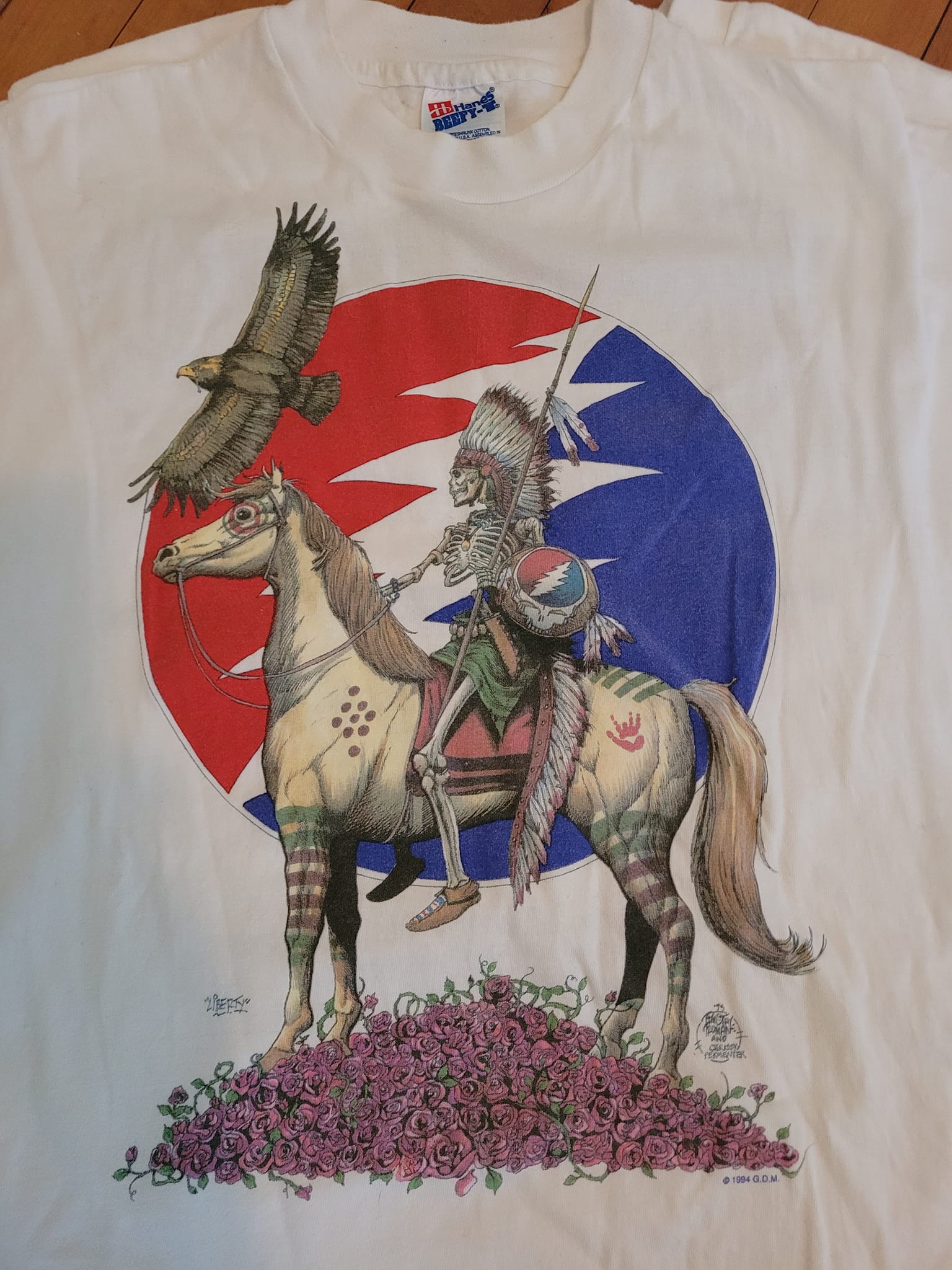 Are there ways to tell if a vintage GD shirt is official or authentic?