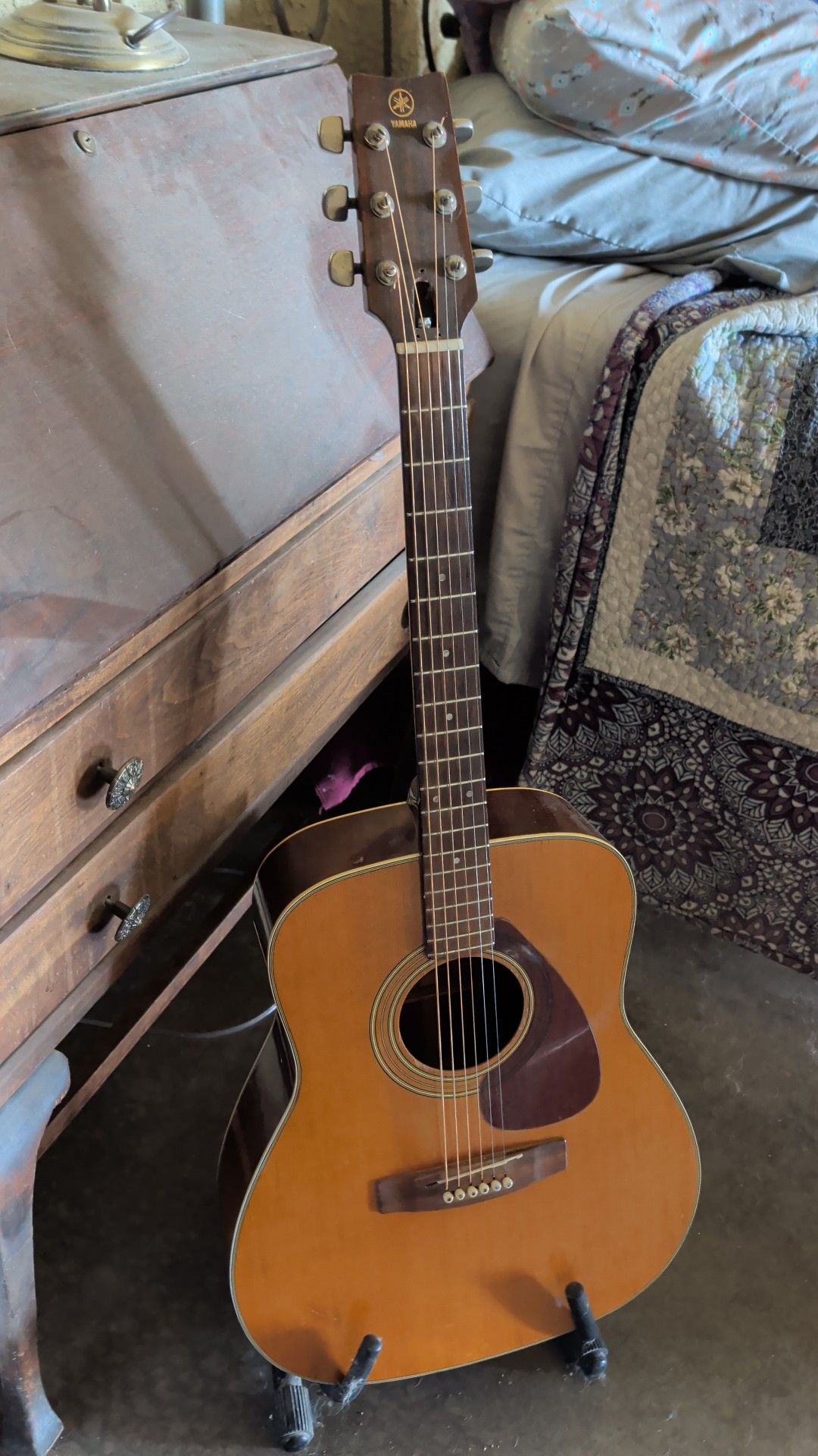 Yamaha FG 200 guitar repair considerations