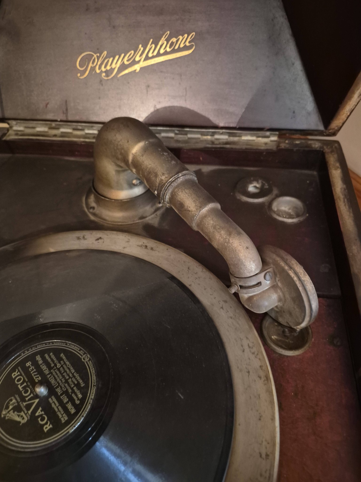 What is this vintage Playerphone record player?