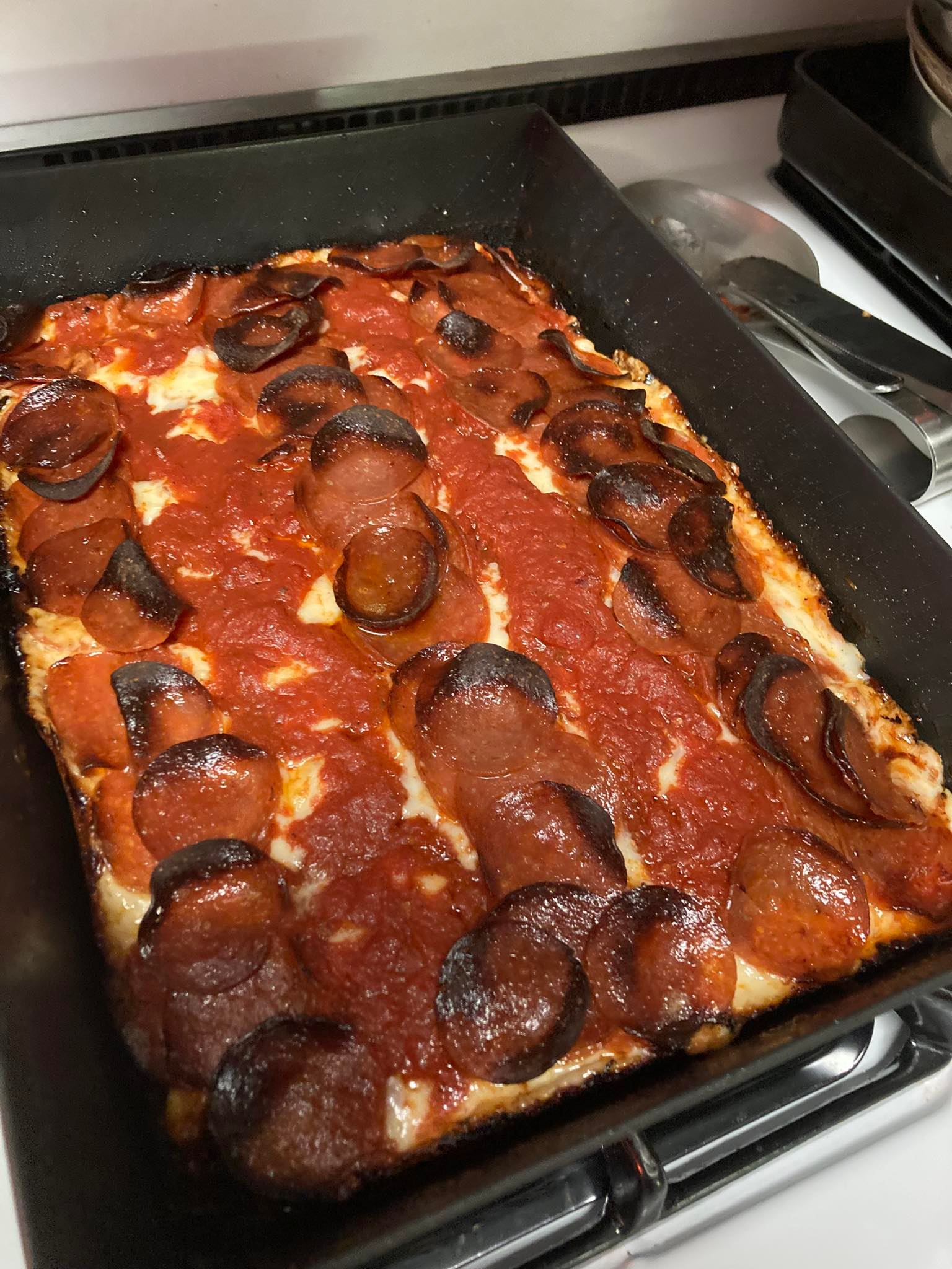 Making detroit-style pizza at home