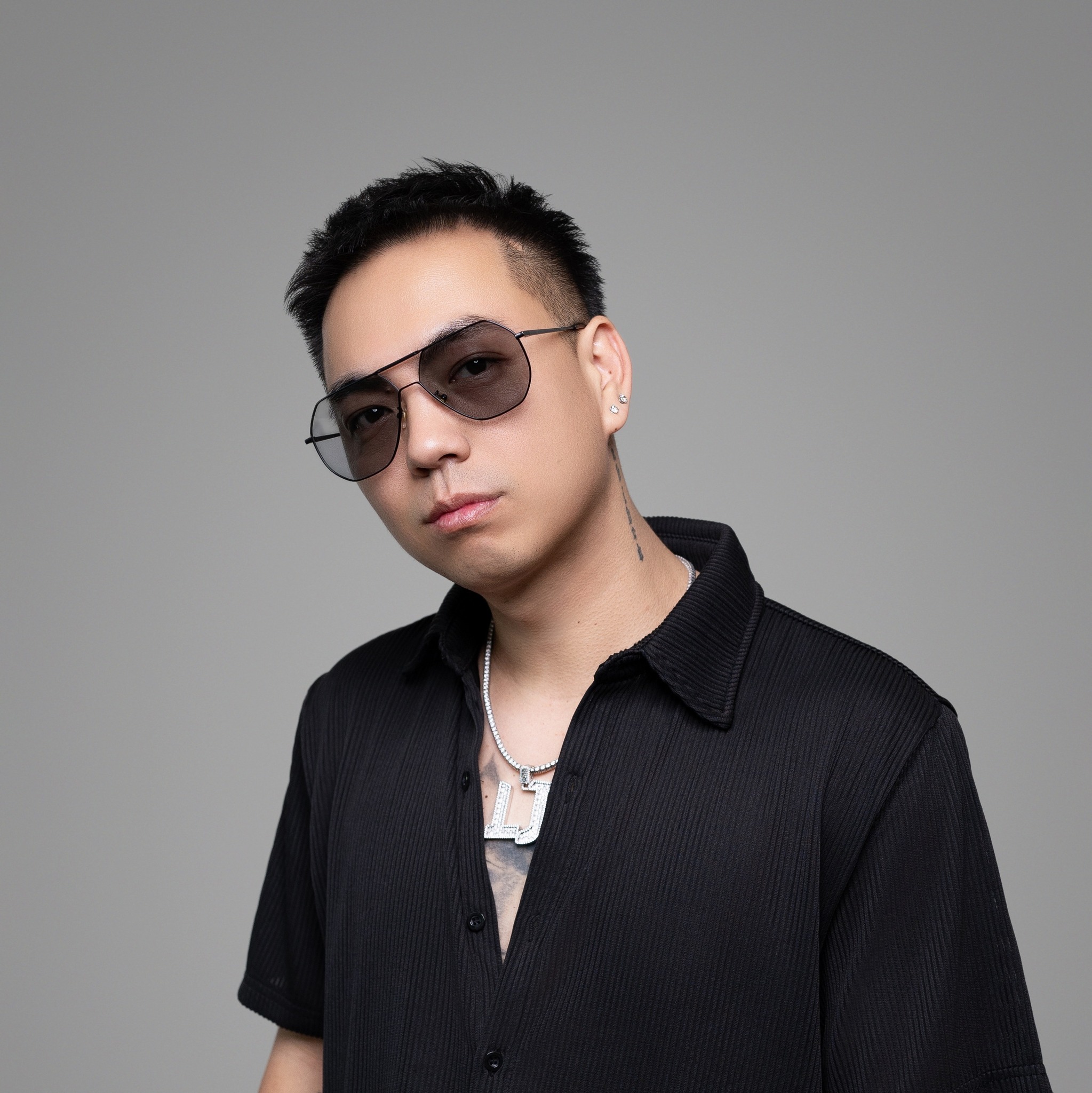 Jimmy - Ngoài việc là Rapper Việt bán nhà đỉnh nhất Hoa Kỳ, thì anh còn ...