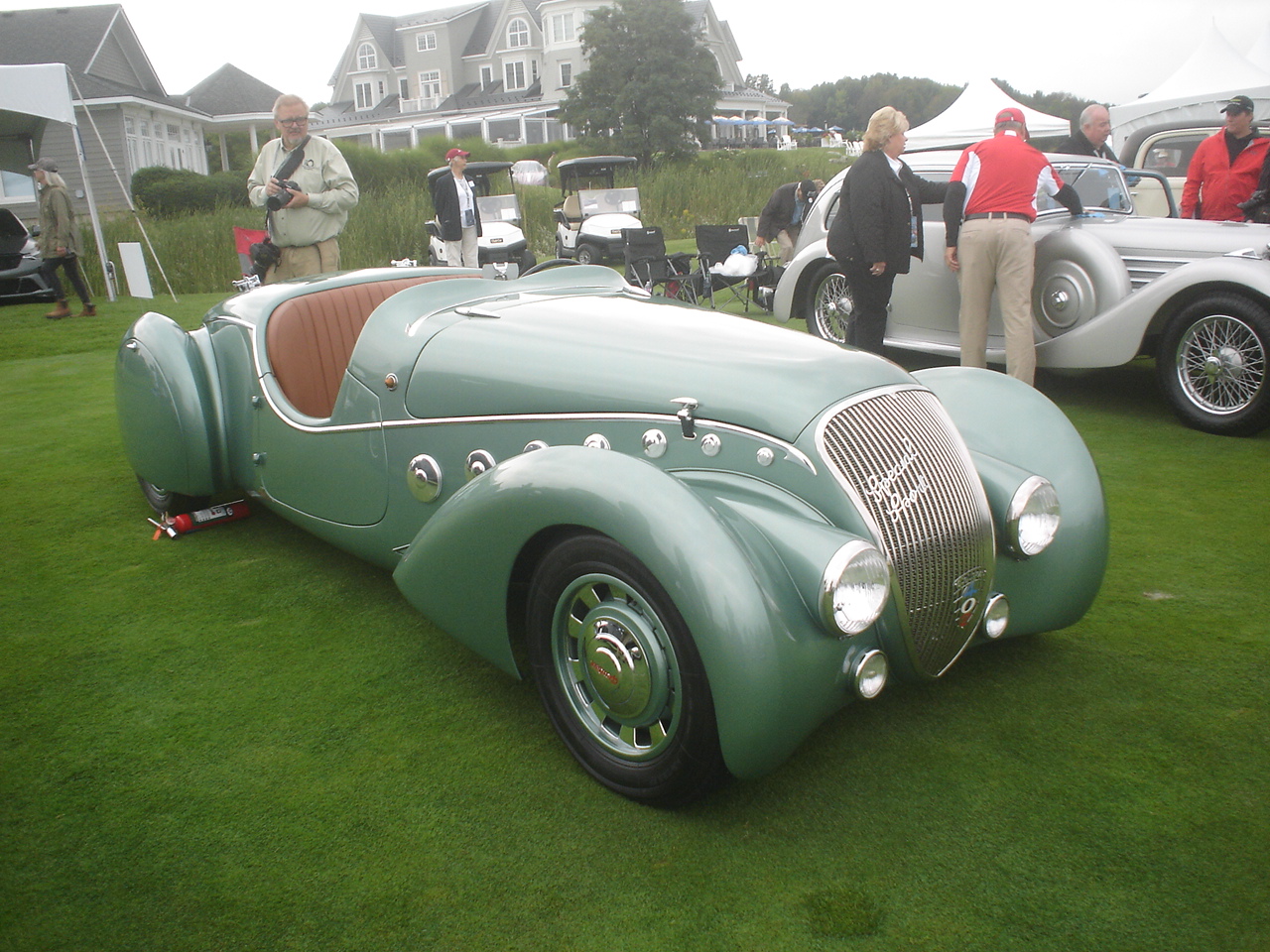 Roadster PEUGEOT 302 Darl'mat spécial de 1937 1991 cm3, 140 km/h