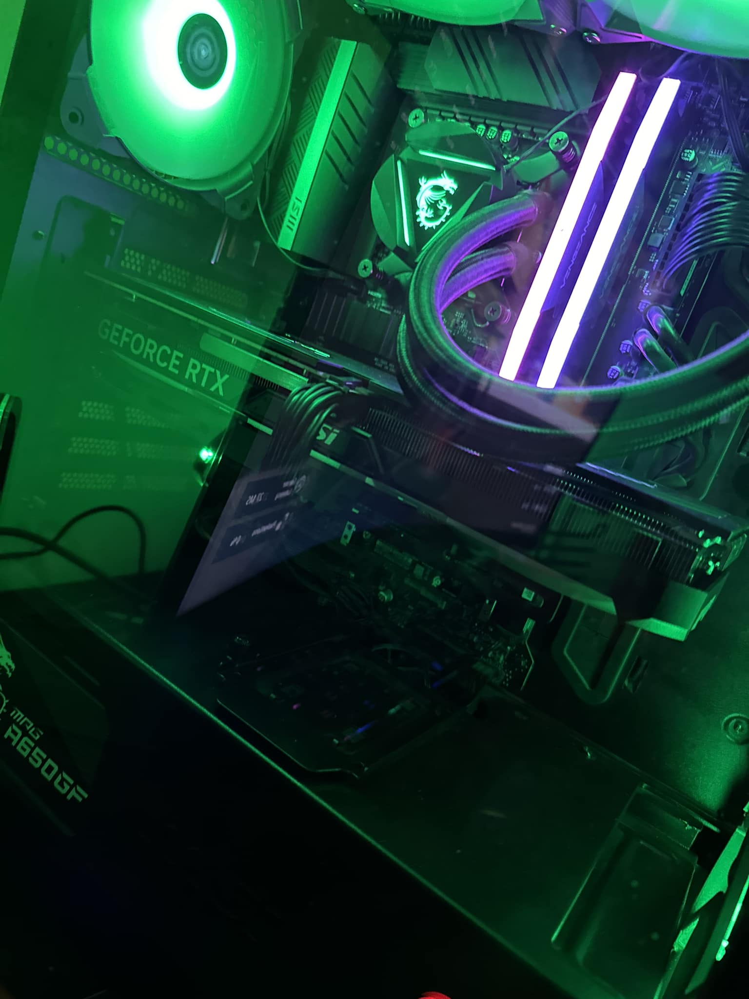 i7 12700kf Z690 RAM64GB SSD1TB 850w