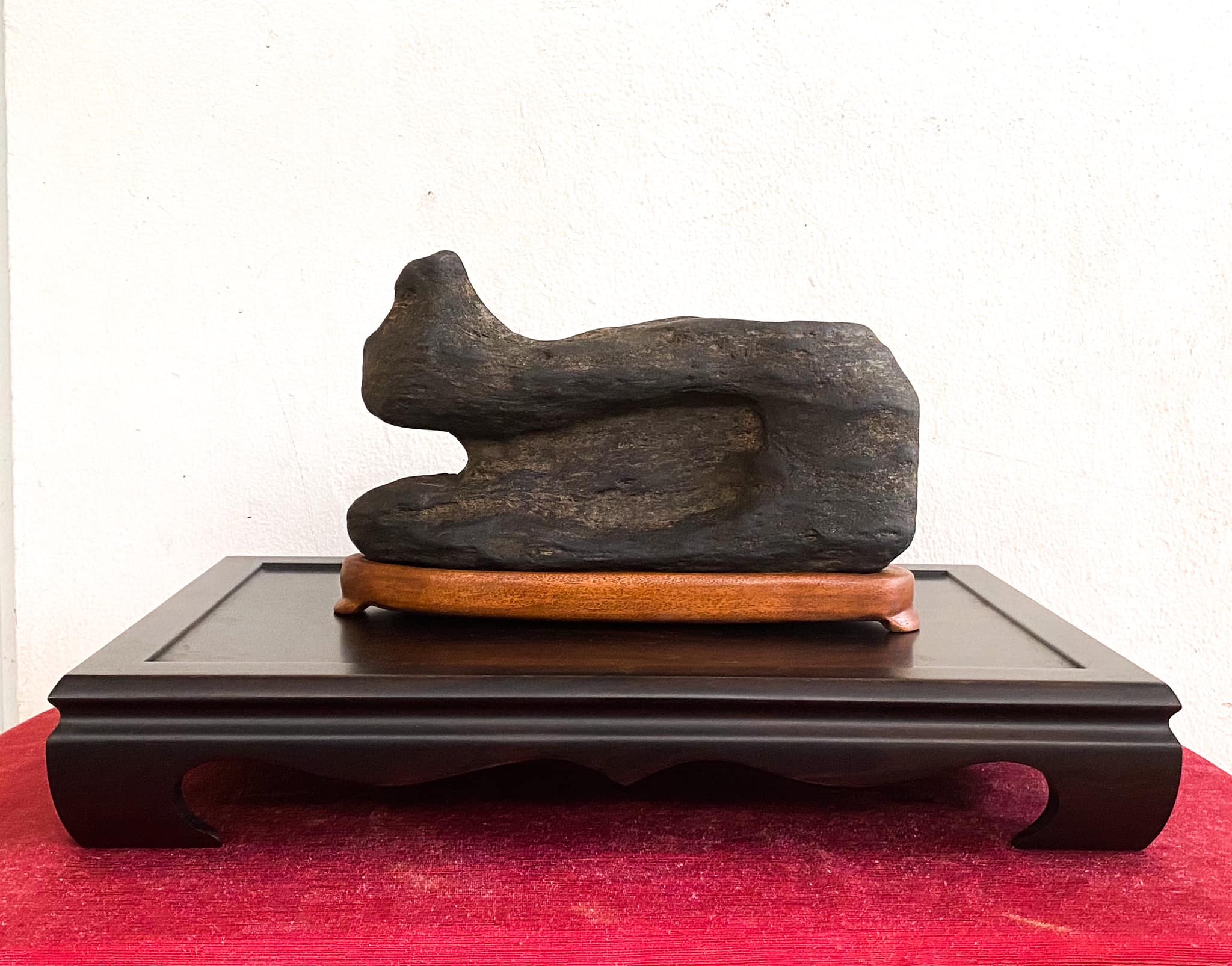 Had some fun crafting daiza today for this stone. Suiseki from