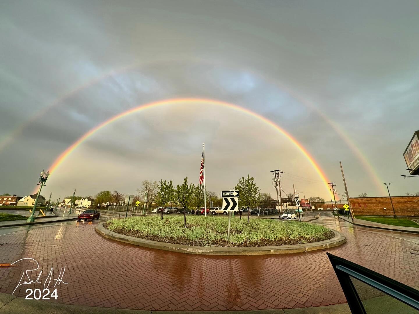 Somewhere over the double rainbow 🌈🌈 📸: David Gabel - Girton, OH