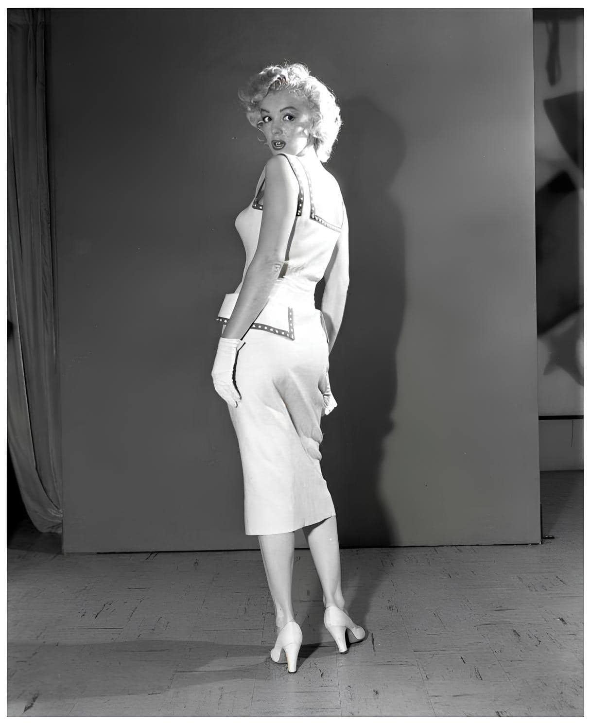 Marilyn Monroe ~Photographed by Ben & Sid Ross for Parade Magazine