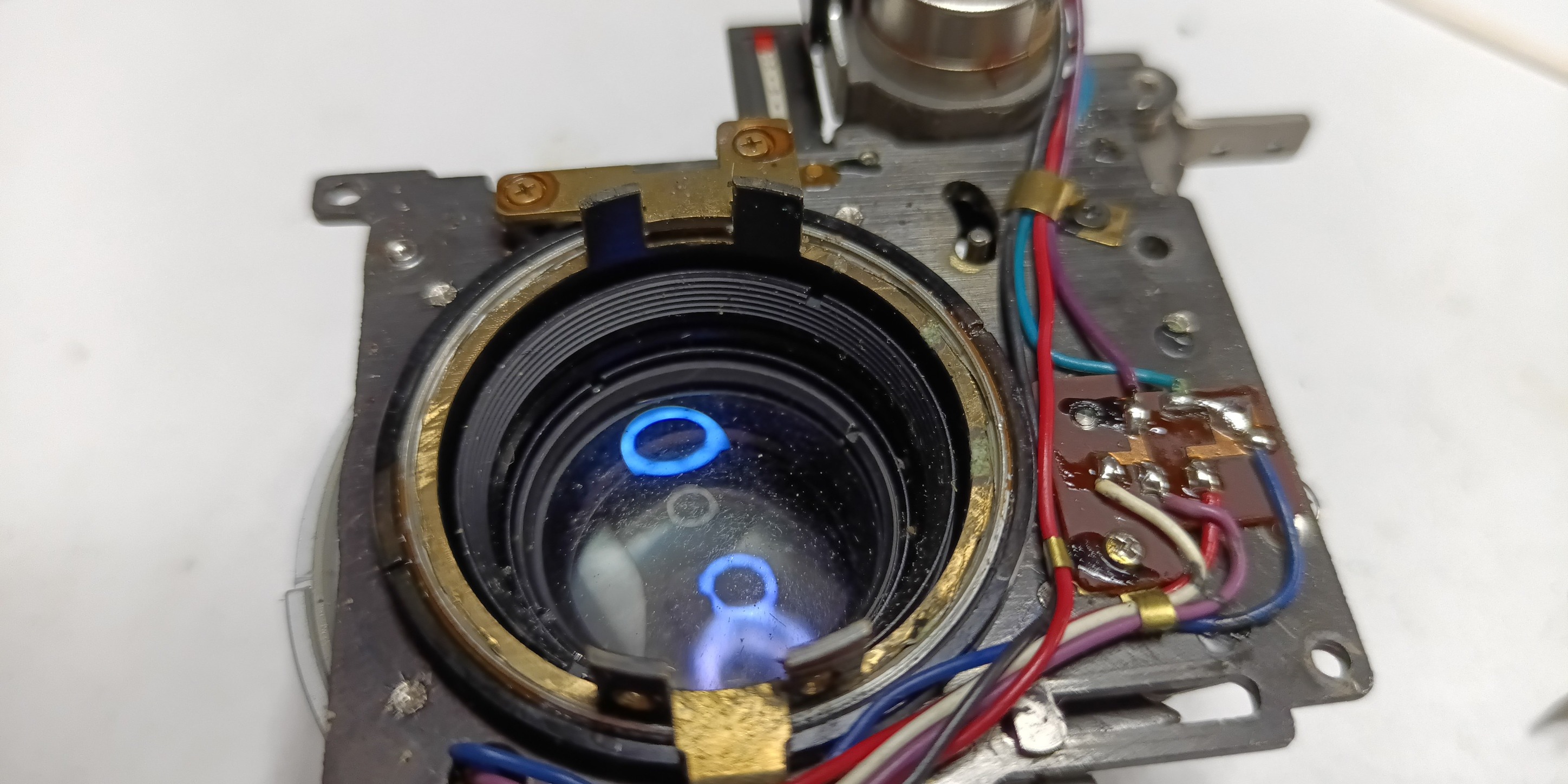 Hello, has anyone ever disassembled a Canon Ql17 GIII? I need to