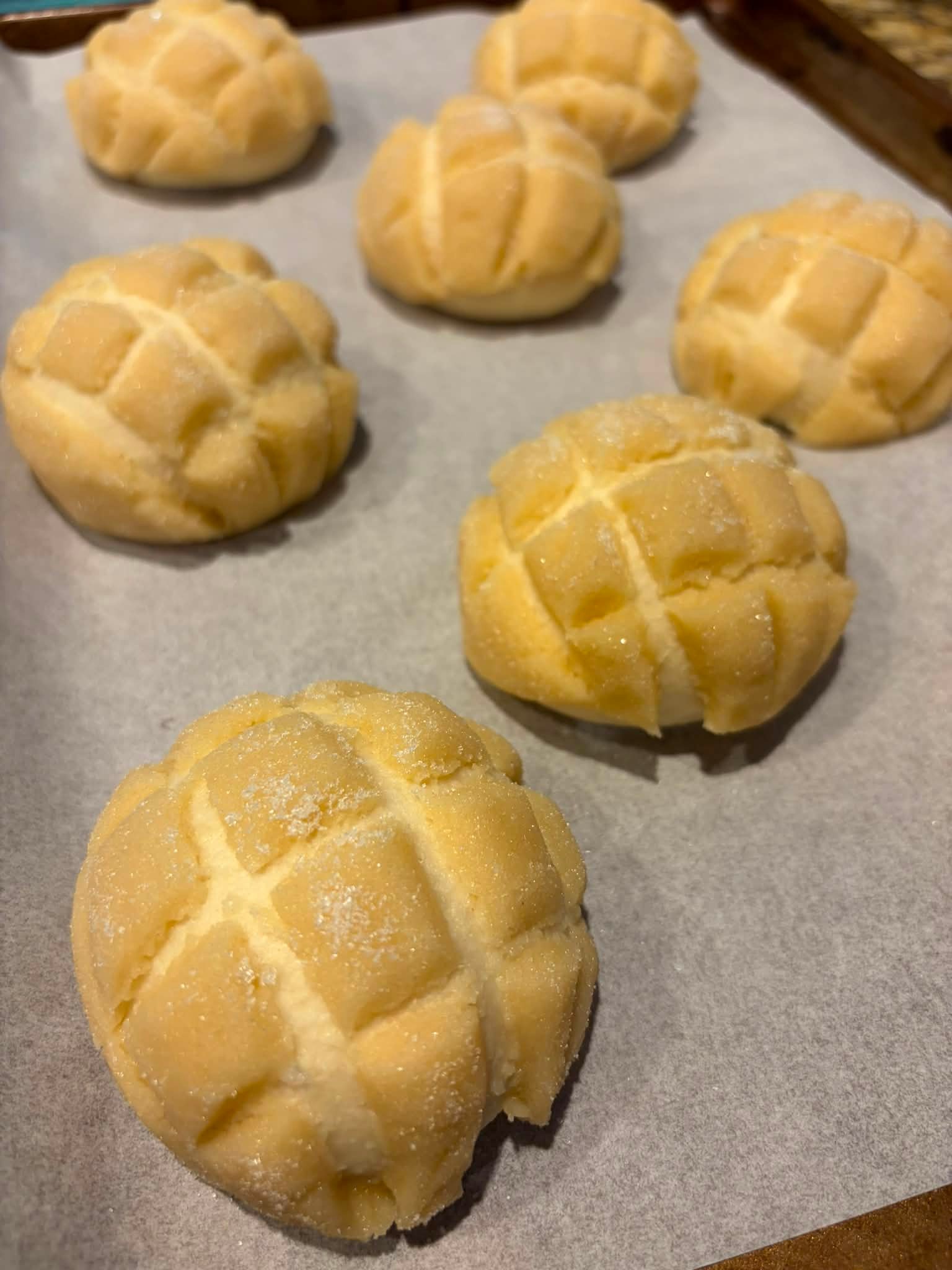 ブラジル🇧🇷からメロンパンです。 クッキー生地にはレモンの皮を練り