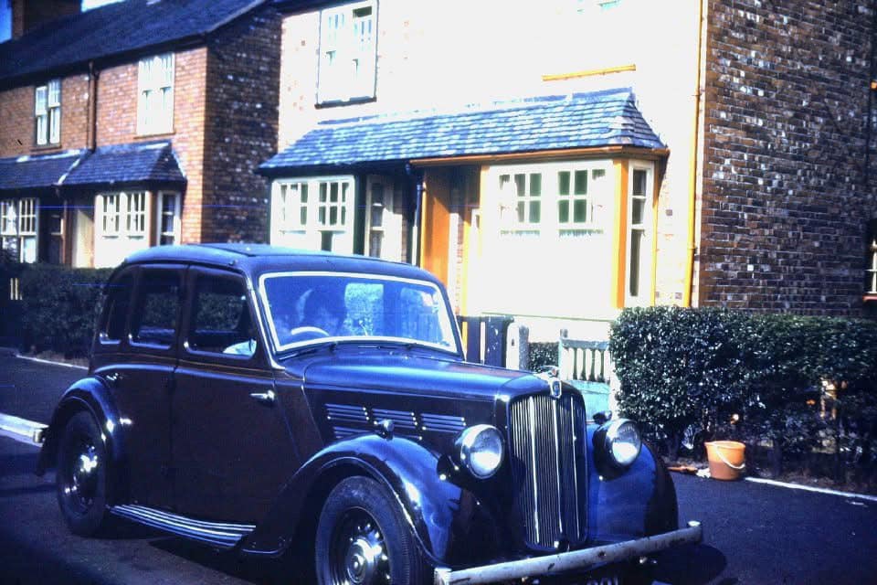 🇬🇧1938 10/4 Series III Morris Special Coupe
