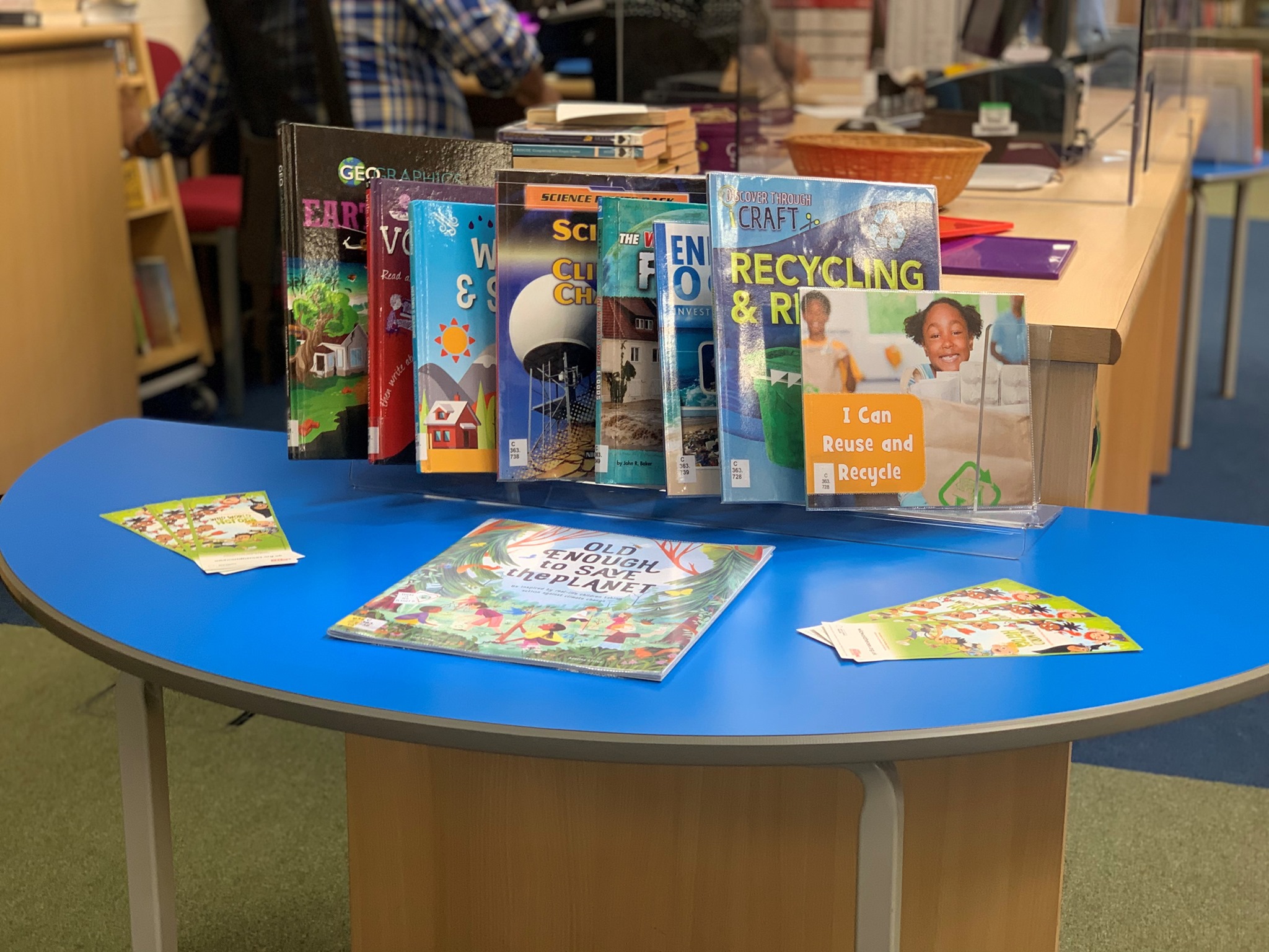 The world's largest ever report... - Croxley Green Library