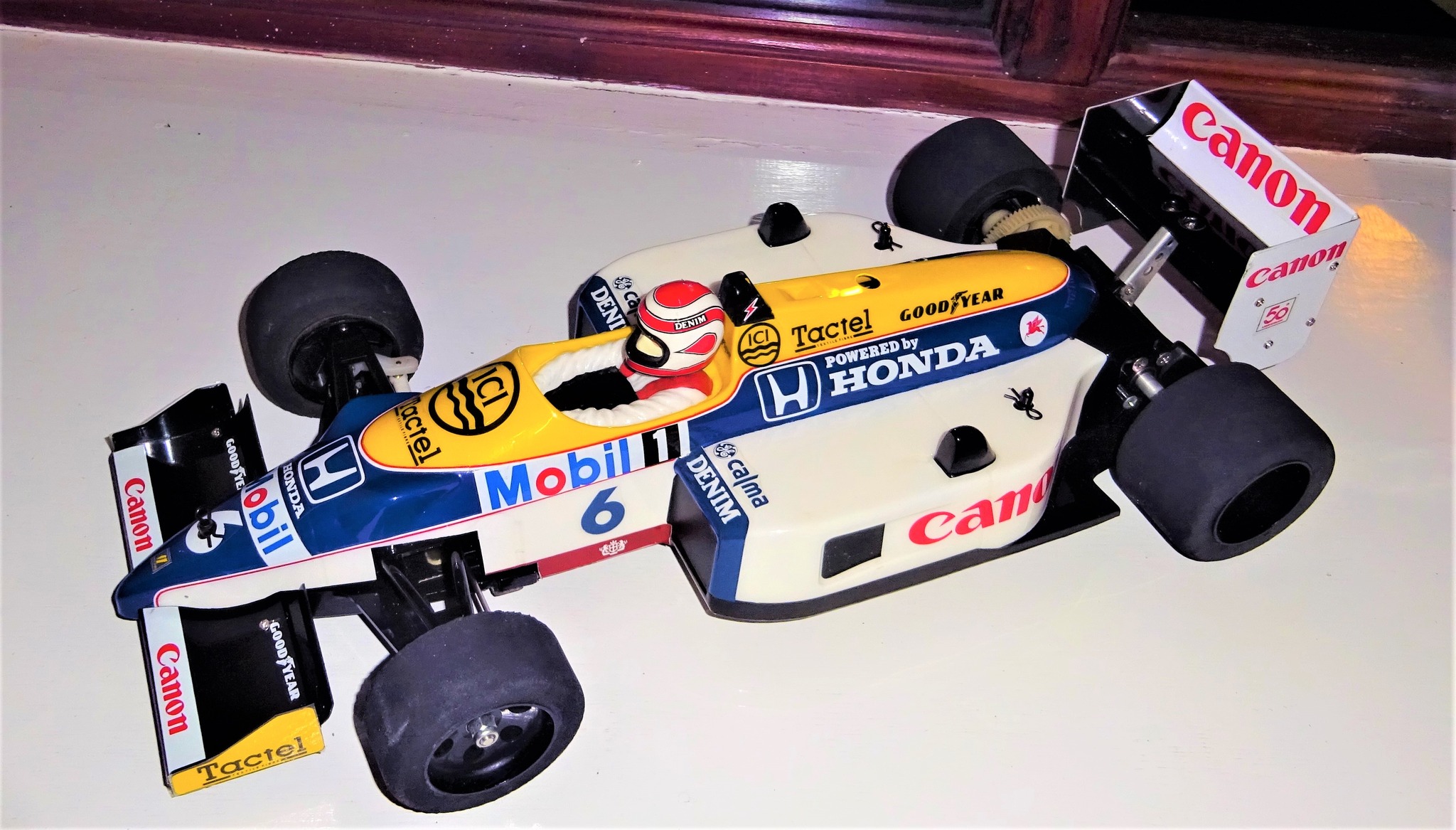 Tamiya Williams FW12 1988 Road Wizard chassis