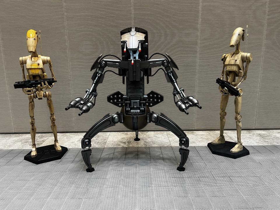 Droideka Builders | Facebook