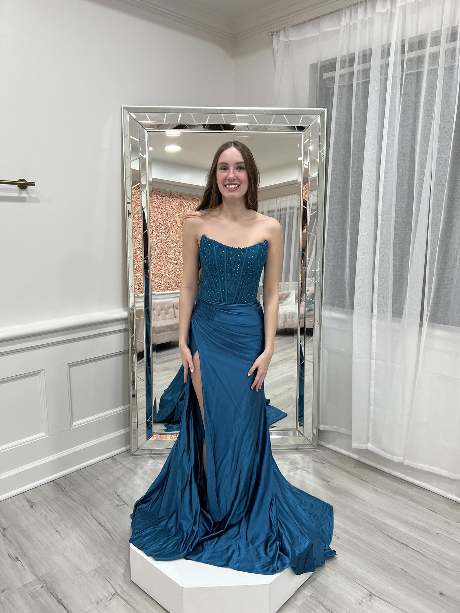 light blue short homecoming dresses Women's Cute Dress Sky V Neck A Line Floral Appliqued Cocktail Prom Party for Girl 2023 (2, Sky Blue) : Clothing, Shoes & Jewelry published_date:2026-03-02T16:47:29Z The smooth satin fabric Color:BLUE MULTI Blue Wedding Shoes Wedges