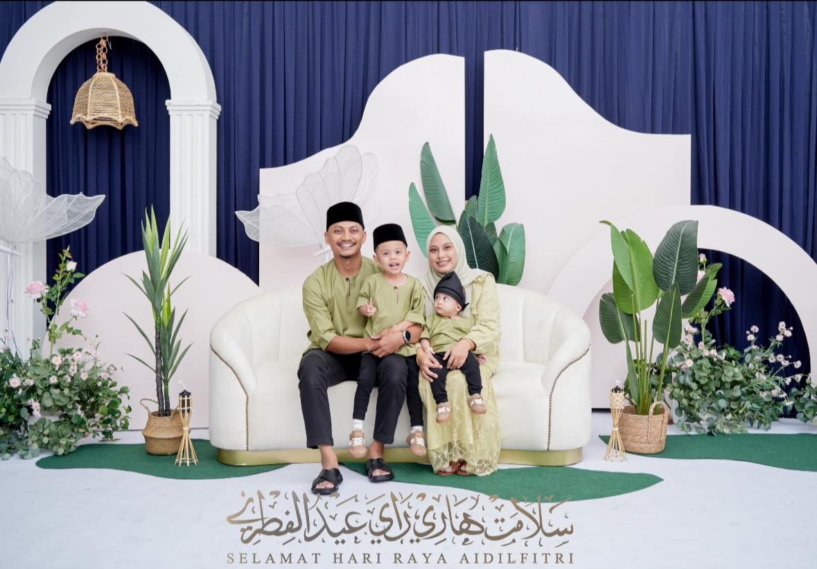 M Akmal - Eid Mubarak 🌙 Selamat Hari Raya Aidilfitri. Maaf Zahir ...