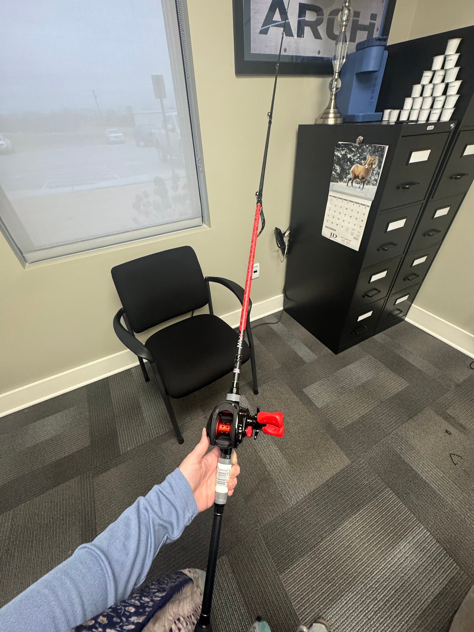 abu garcia ambassadeur 7000c3i baitcasting reel 7000 Compact Color - Handle Position:Red - Right Handed the Ambassadeur Catfish Special Baitcasting Rods Abu Garcia Ambassadeur C3