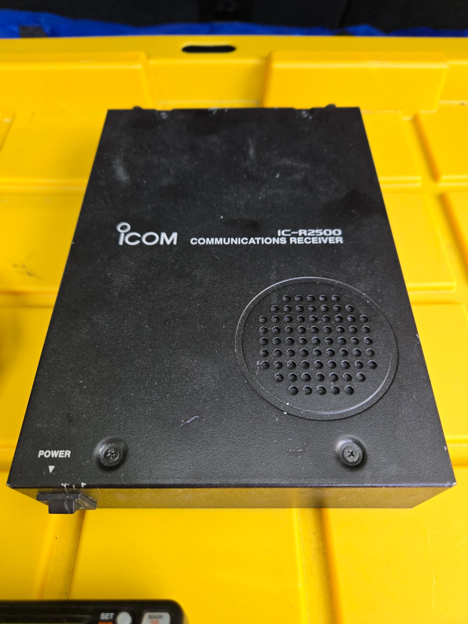 IC-R2500