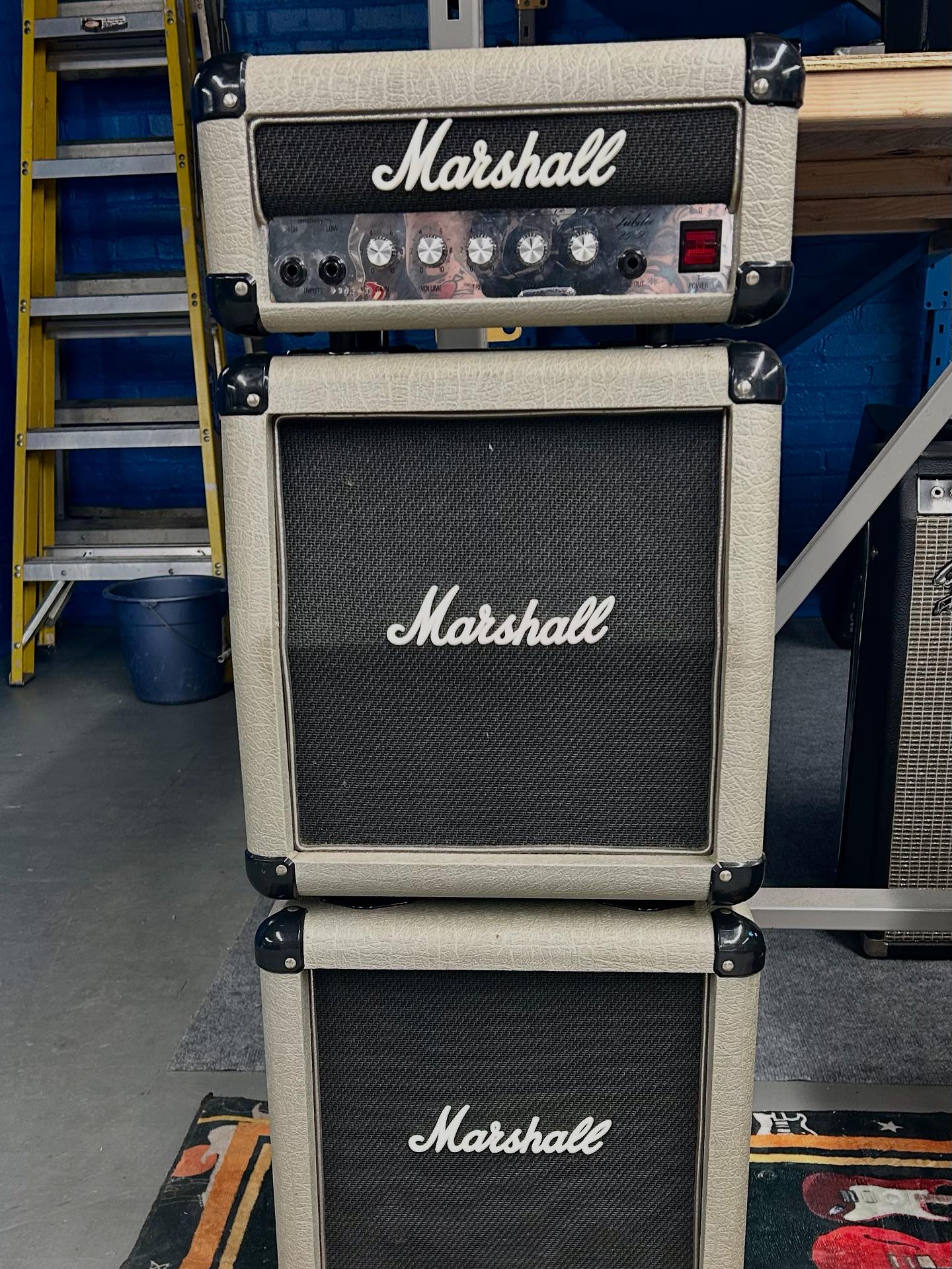 Marshall MG FX15 Micro Stack with Silver Jubilee Tolex