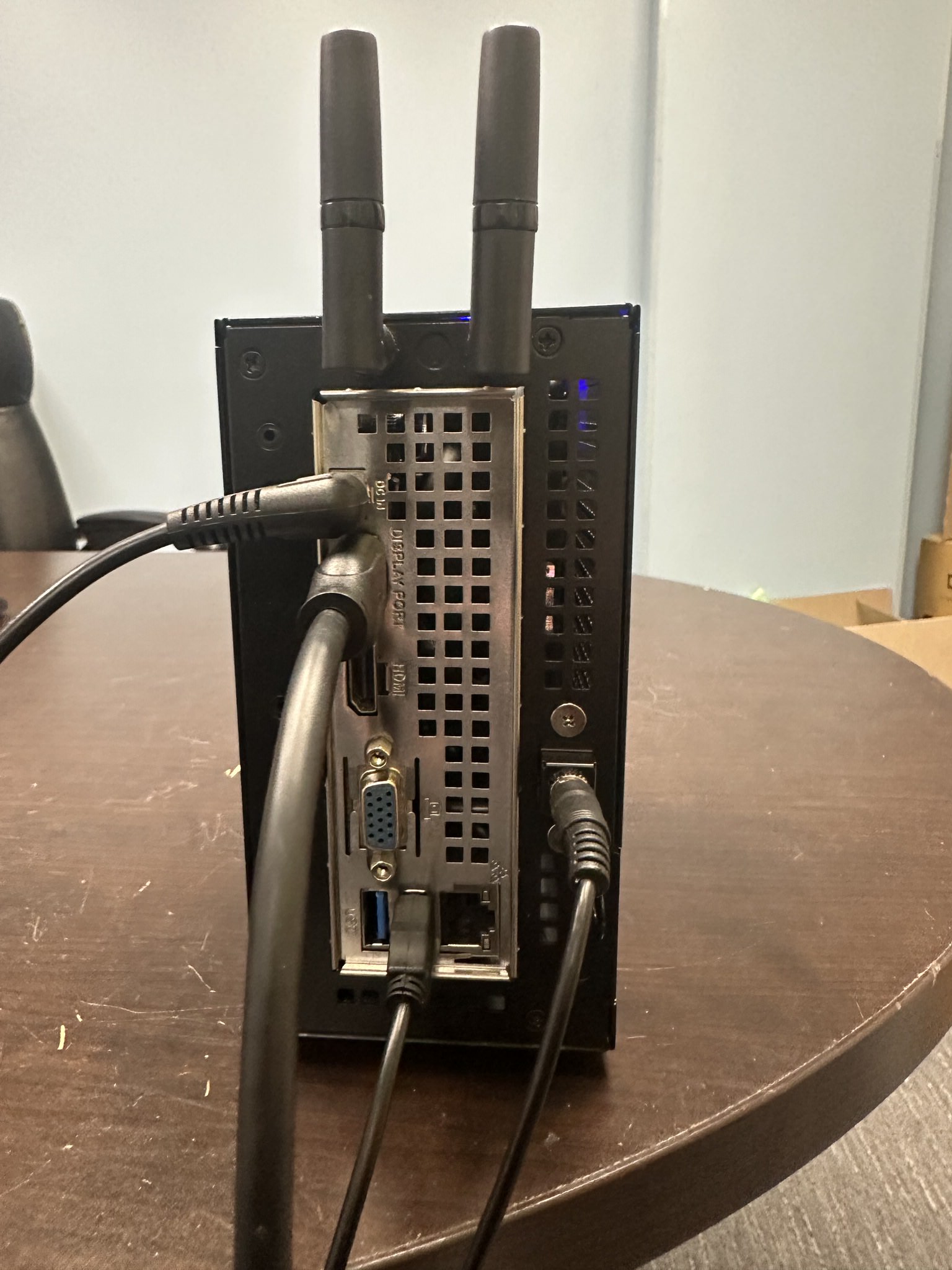 Asrock DeskMini 310 Review | PCMag Win11 Pro DeskMini 310 Core i5