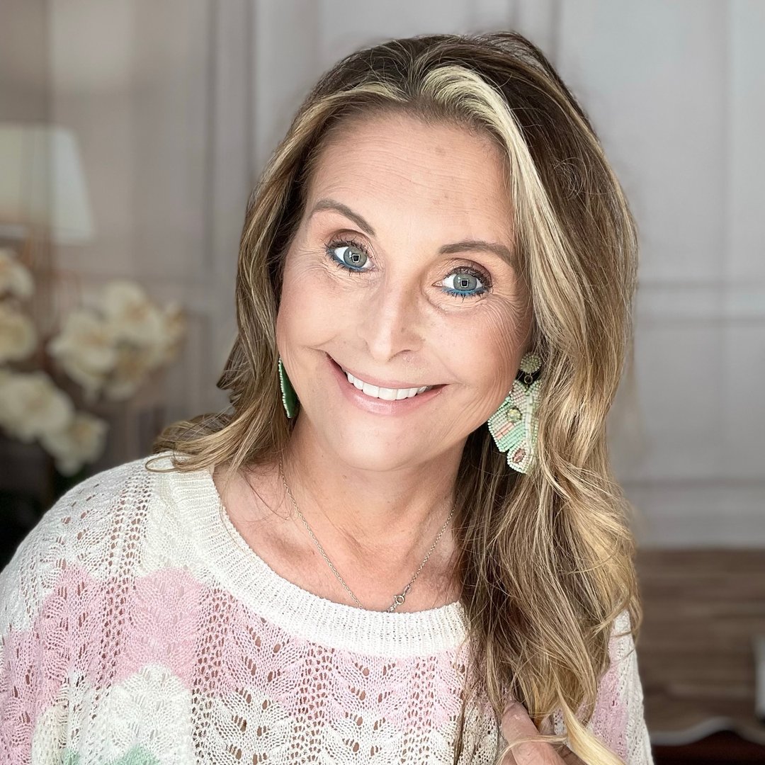 Tell me what your go to color is for summer and fall?? | Donita Estep