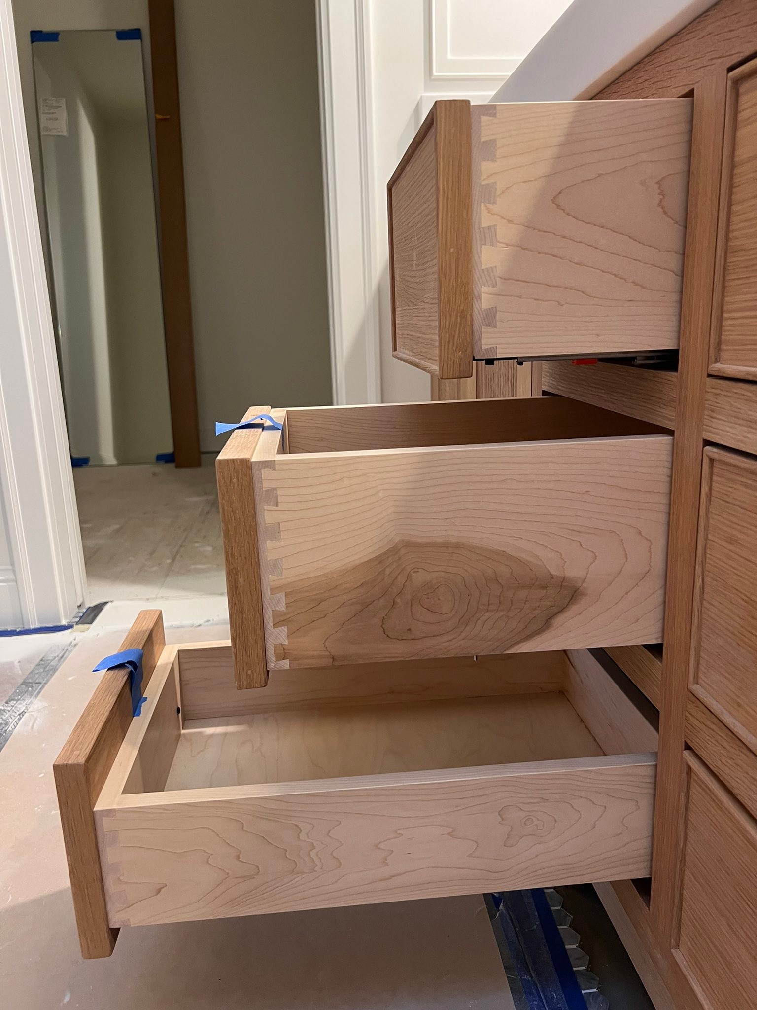 Are custom cabinet drawers supposed to be the same depth?