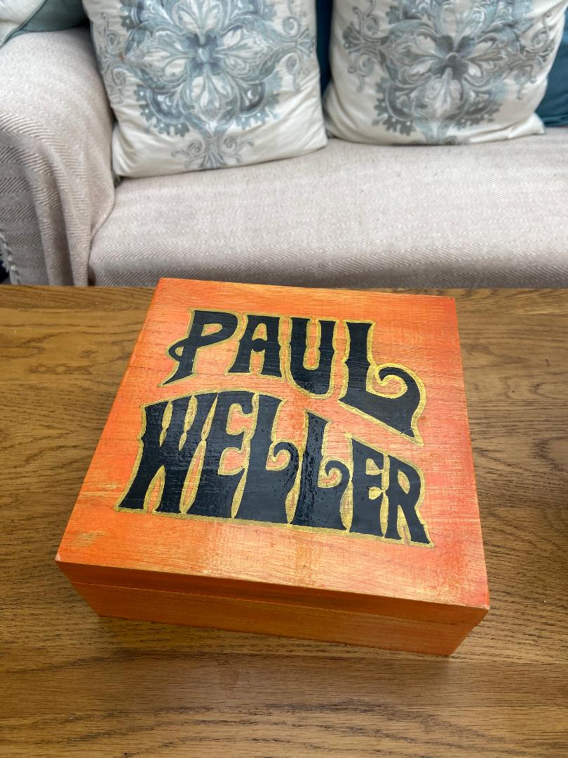 Paul Weller's Heavy Soul vinyl record playing today