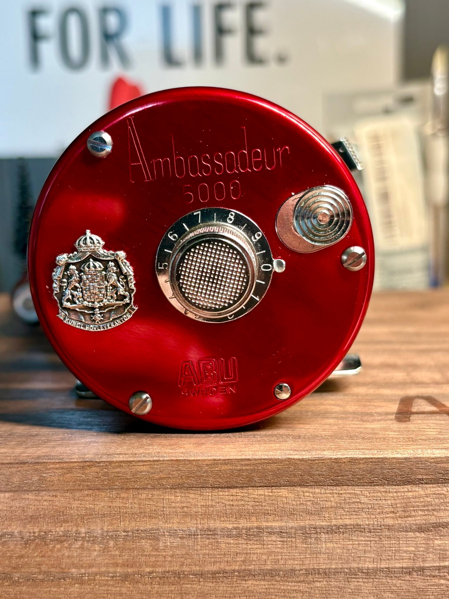 Custom Abu 2500C Silver reel with CDL-inspired design