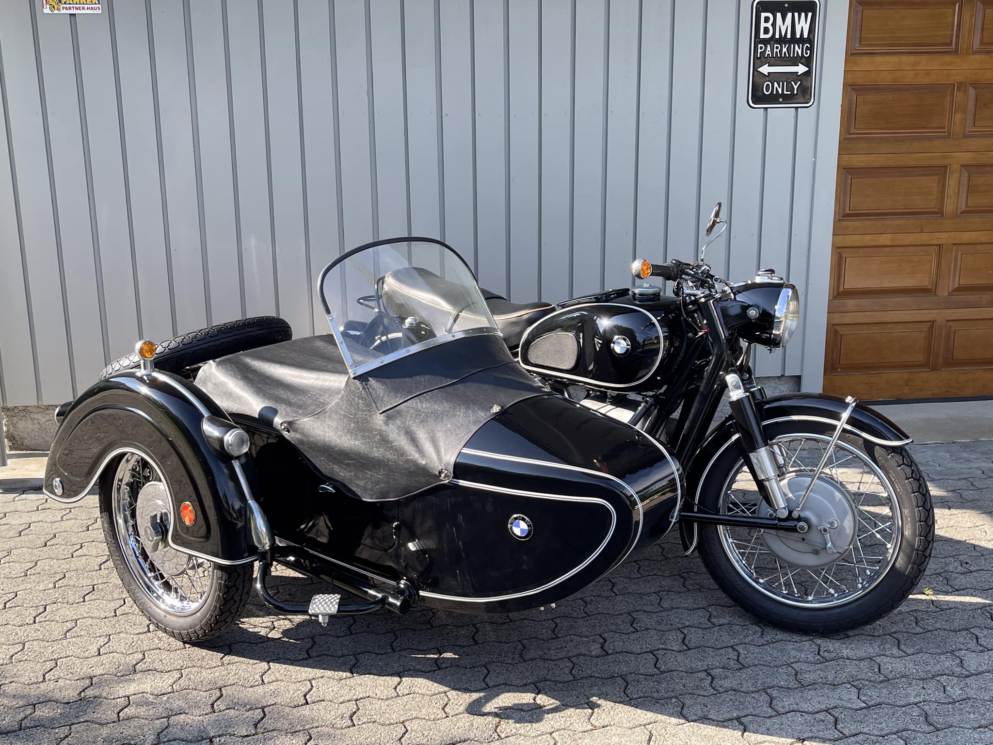 A real BMW sidecar, the Steib TR500 Special was made for BMW?