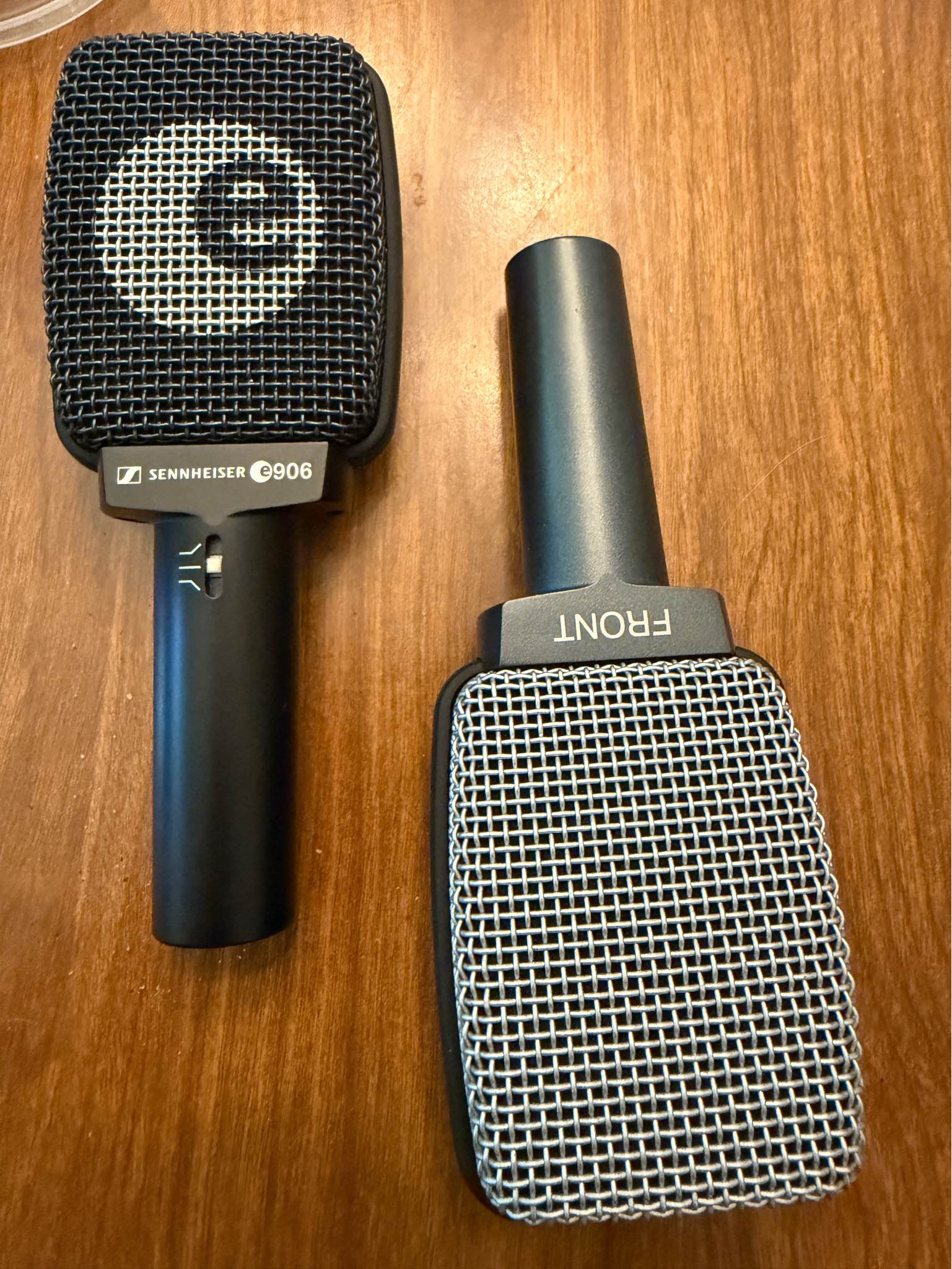 e609 :The Sennheiser e 609 Silver is a rugged, supercardioid